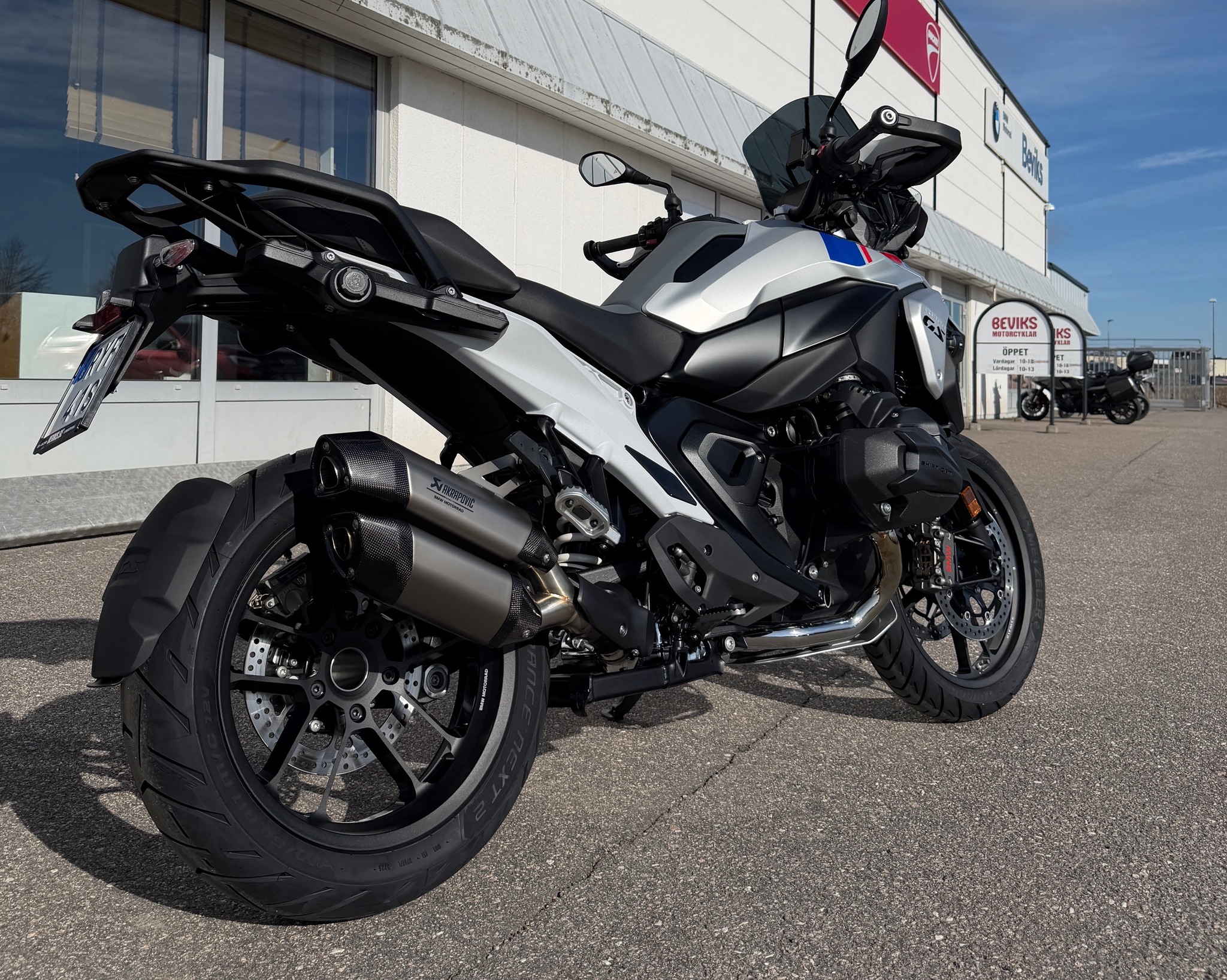 Healtec ES eliminator on BMW R1300GS with Akropovic exhaust