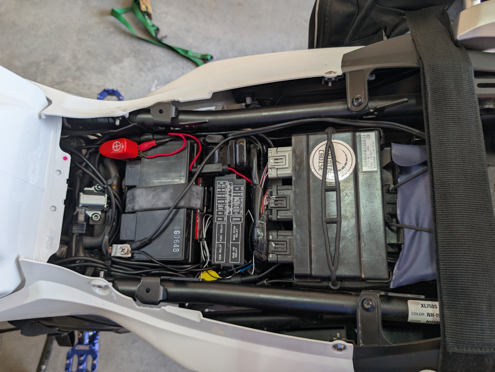 リトル Wiring job and install done ! 😁 Not to Manny hickups. Pretty