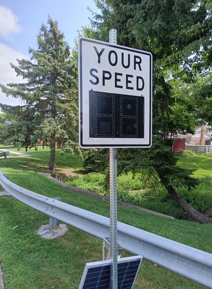 What is the speed limit on 23 Mile Road in Macomb Township?