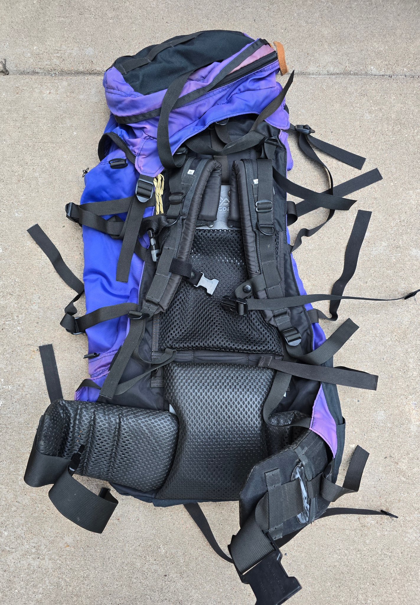 internal frame backpack north face The Borealis Commuter Laptop - Water Repellent, Laptop Sleeve, Large Main Compartment, TNF Black U Borealis Patch/TNF White, One Size the strategically patterned back panel Vintage North Face Internal Frame