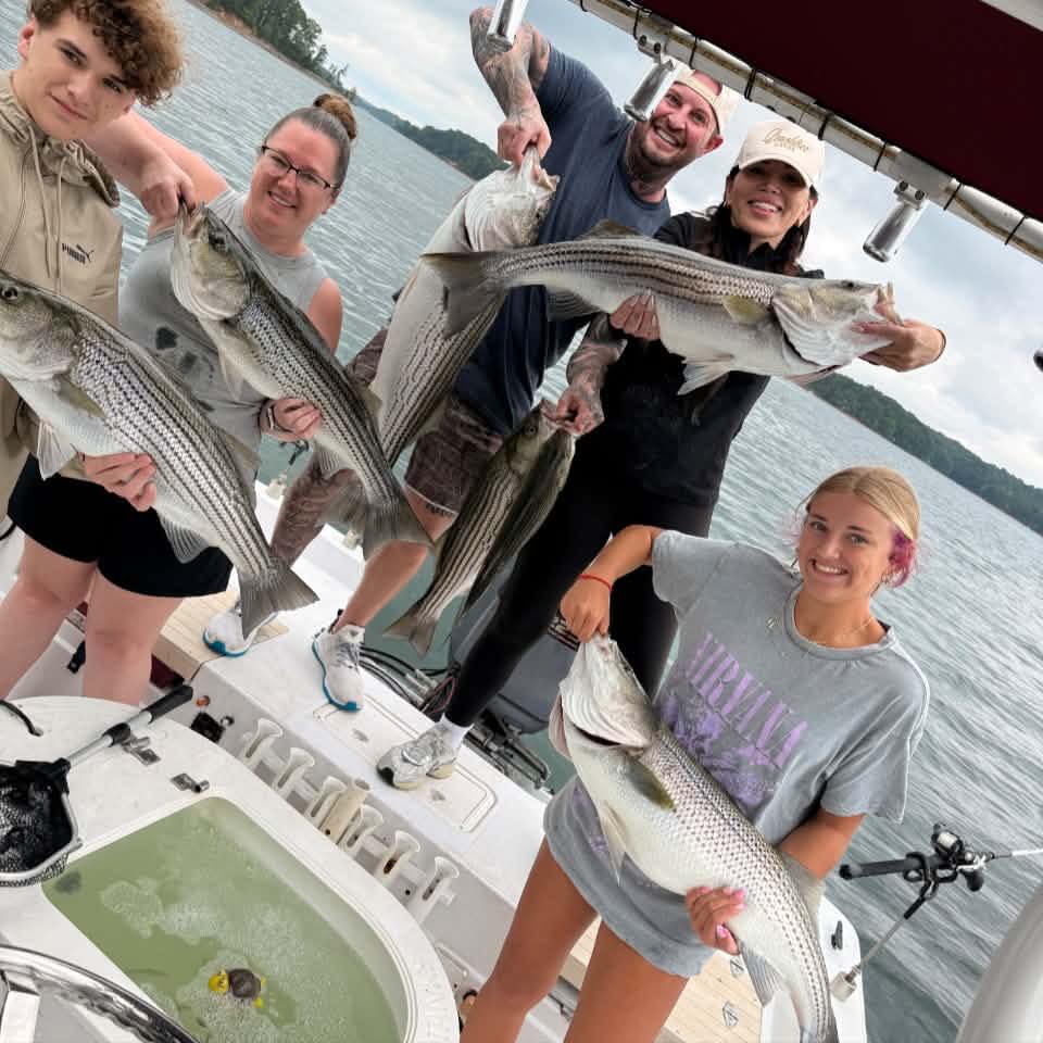 Fishing in Georgia | 🎣🔥 LAKE LANIER STRIPER SNIPERS ARE AT IT AGAIN ...