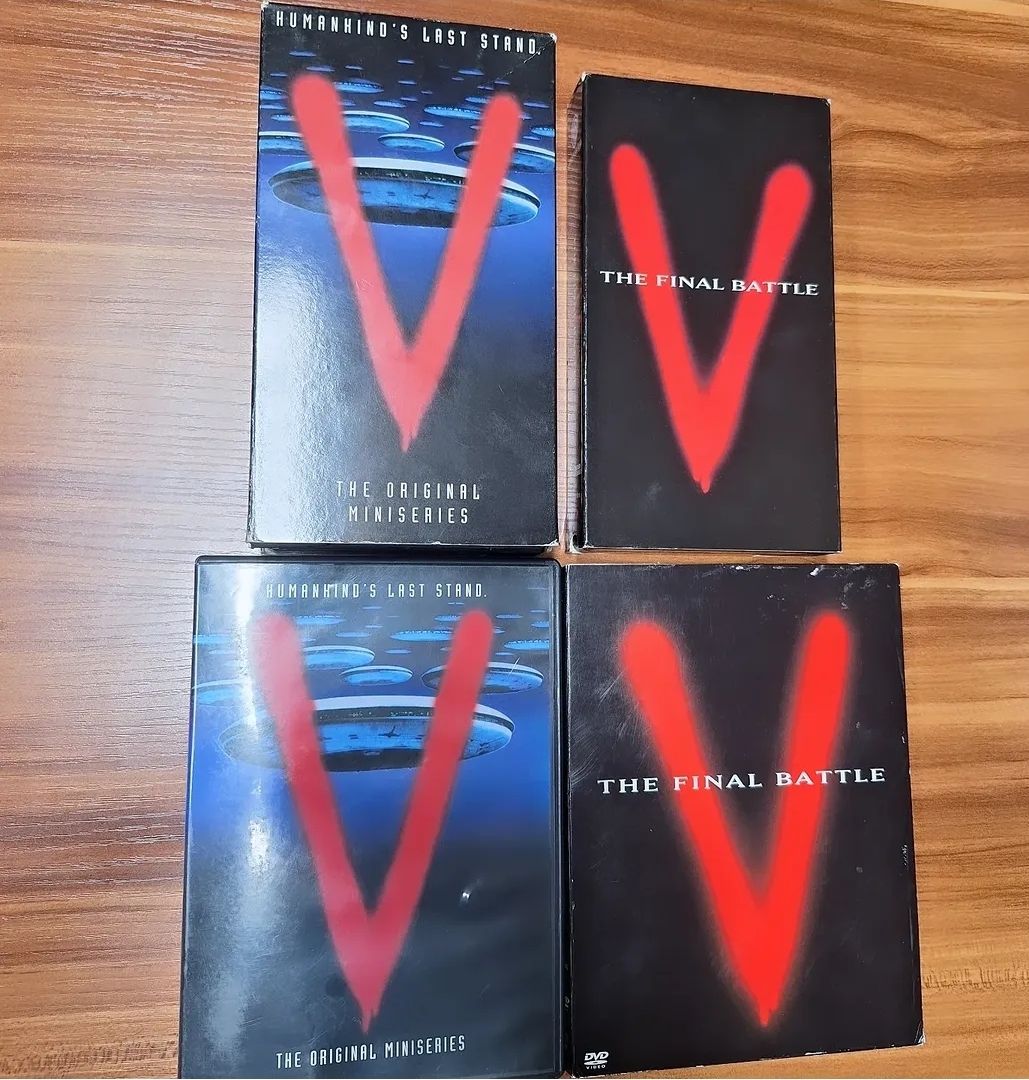 Japanese laserdisc edition of V miniseries and final battle