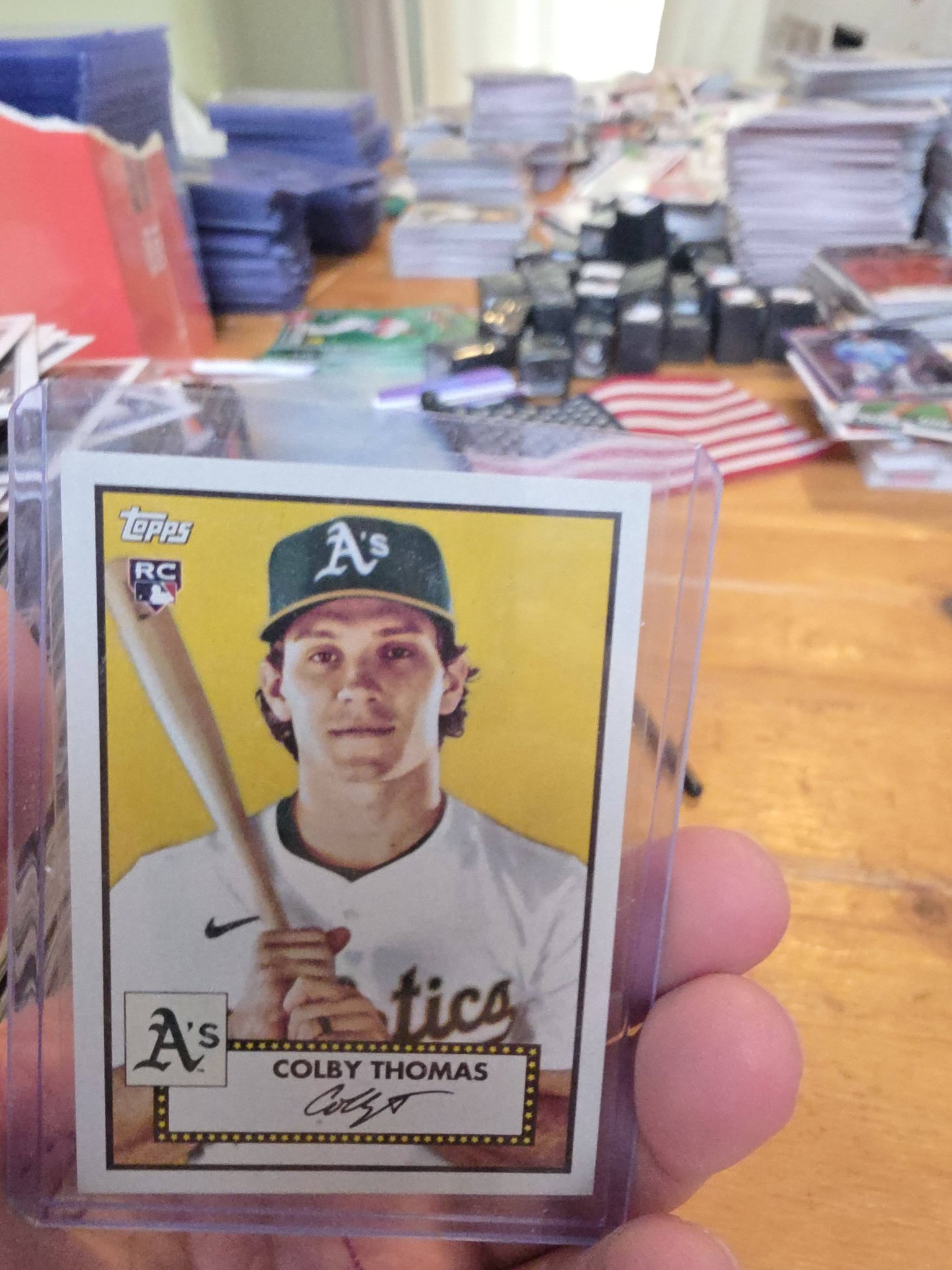 Just pulled from topps celebration. What is this?