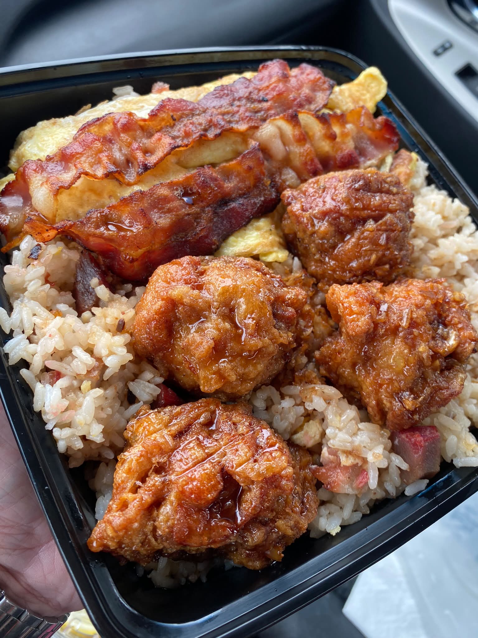Where can you find the best fried chicken made in Hawaii? KJ's
