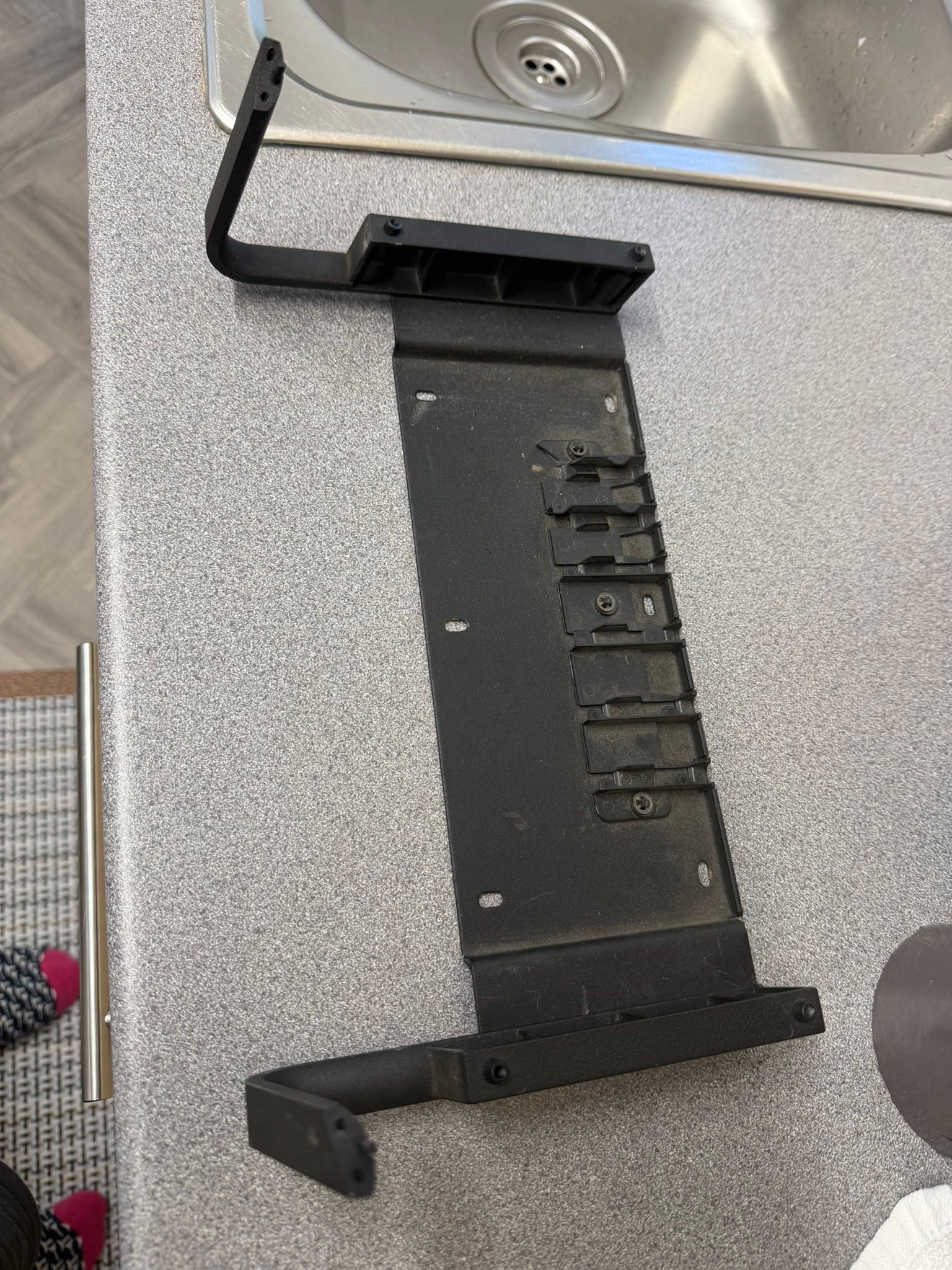 How to securely wall mount a Beosound Overture 2632