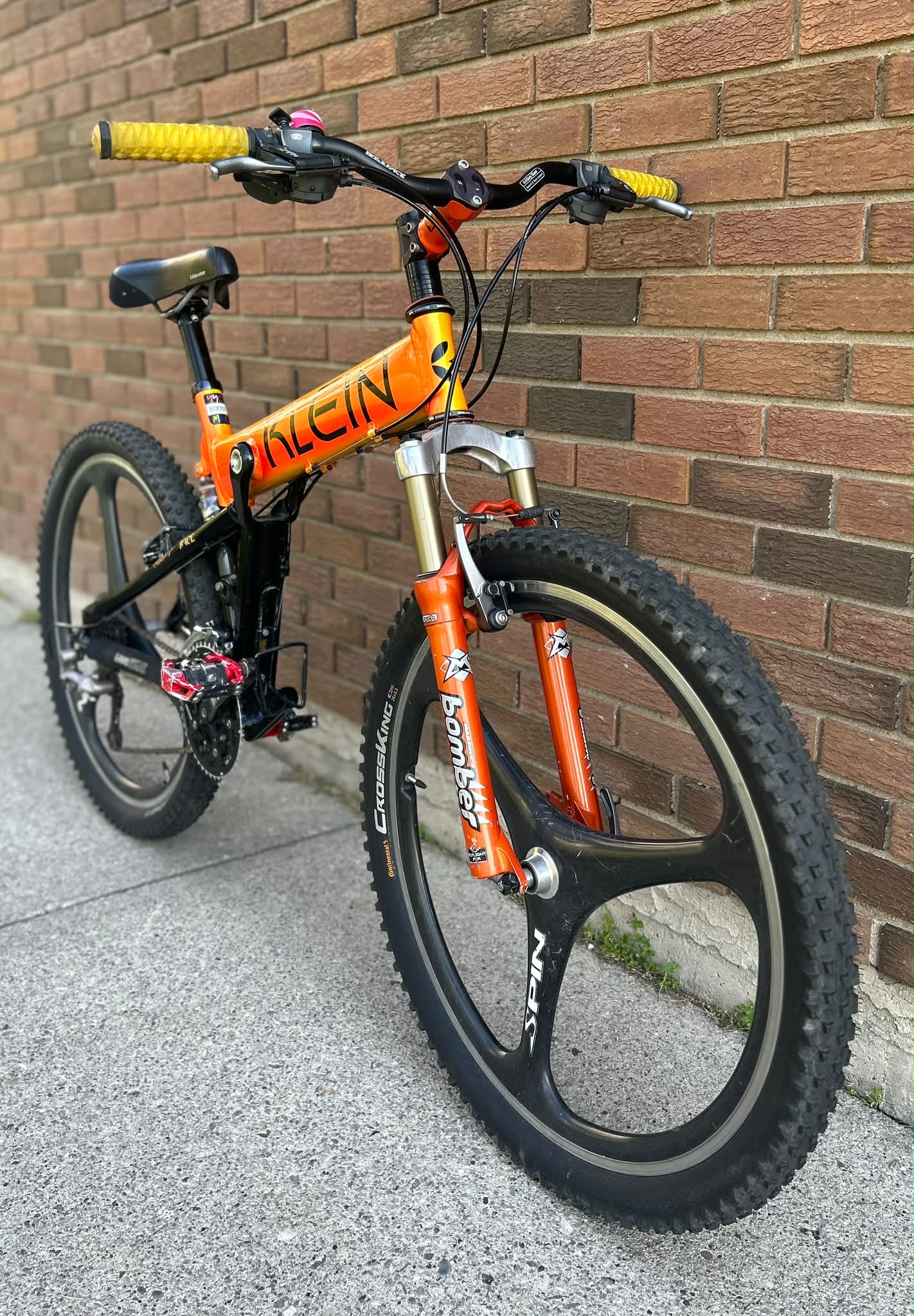 Wife's bike porn