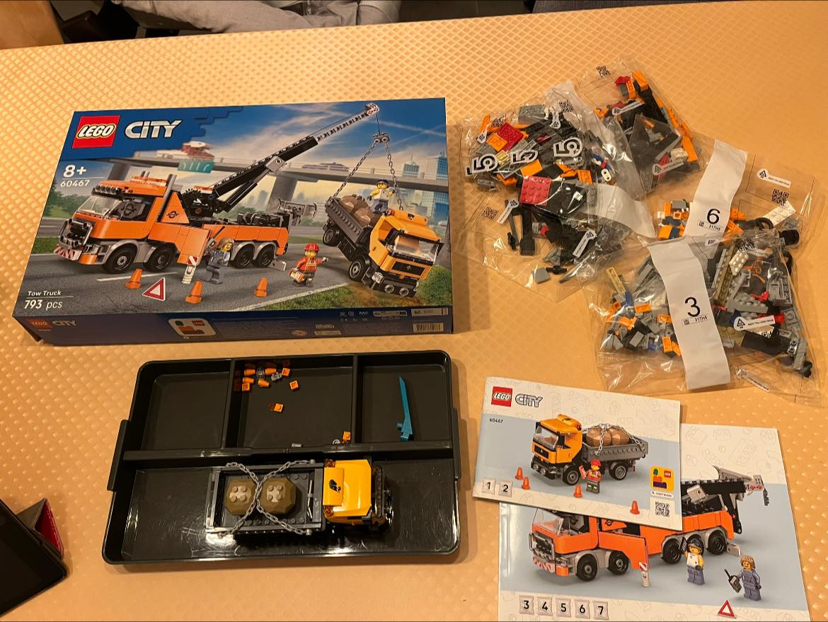 Lego 60467 tow truck set review