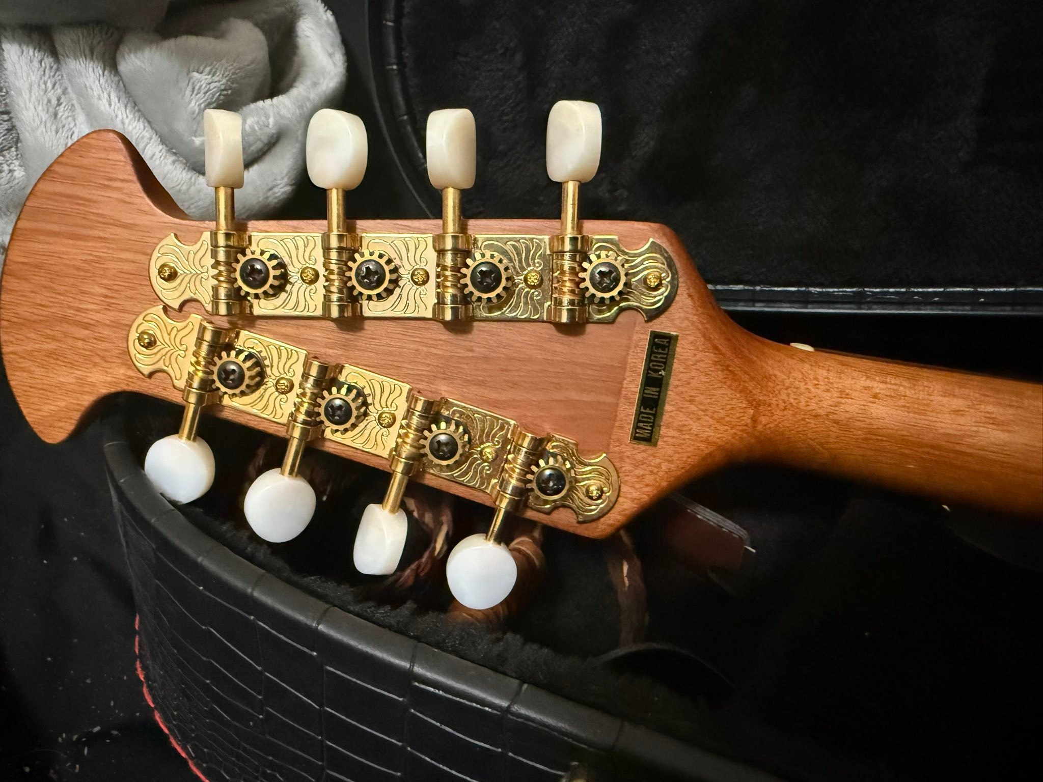 Ovation MM68 USA mandolin review