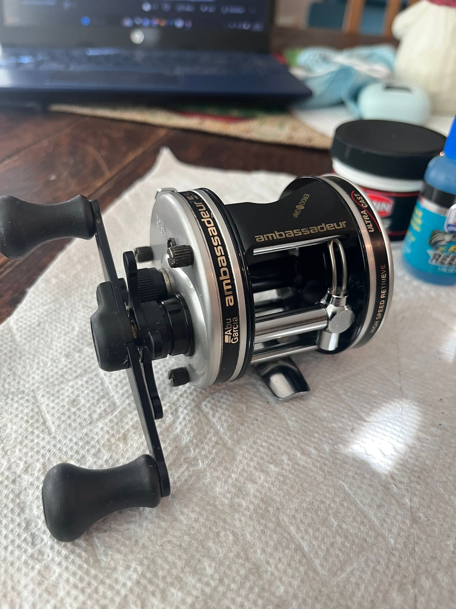 abu garcia black max baitcasting rod and reel combo EZ Cast 6' Baitcast Fishing Combo, 2-Piece Rod, Graphite Composite Rod Blank Construction, Comfortable and Durable EVA Handles : Sports & Outdoors Rod Action:Fast The Black Max EZ subseries:Shakespeare Agility Abu Garcia Cardinal Bruiser