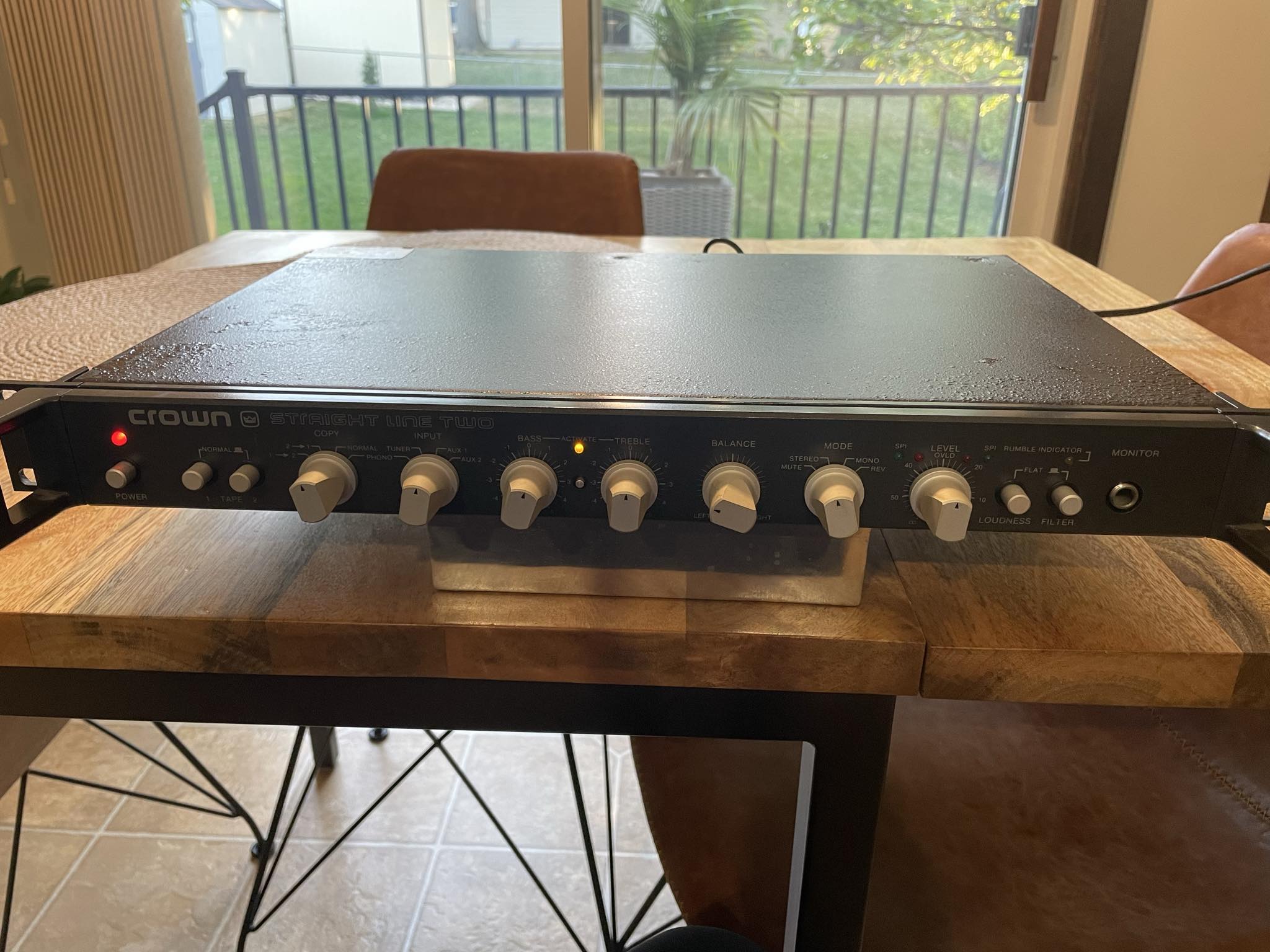 This is a beautiful threshold SL10 preamp from the 70s
