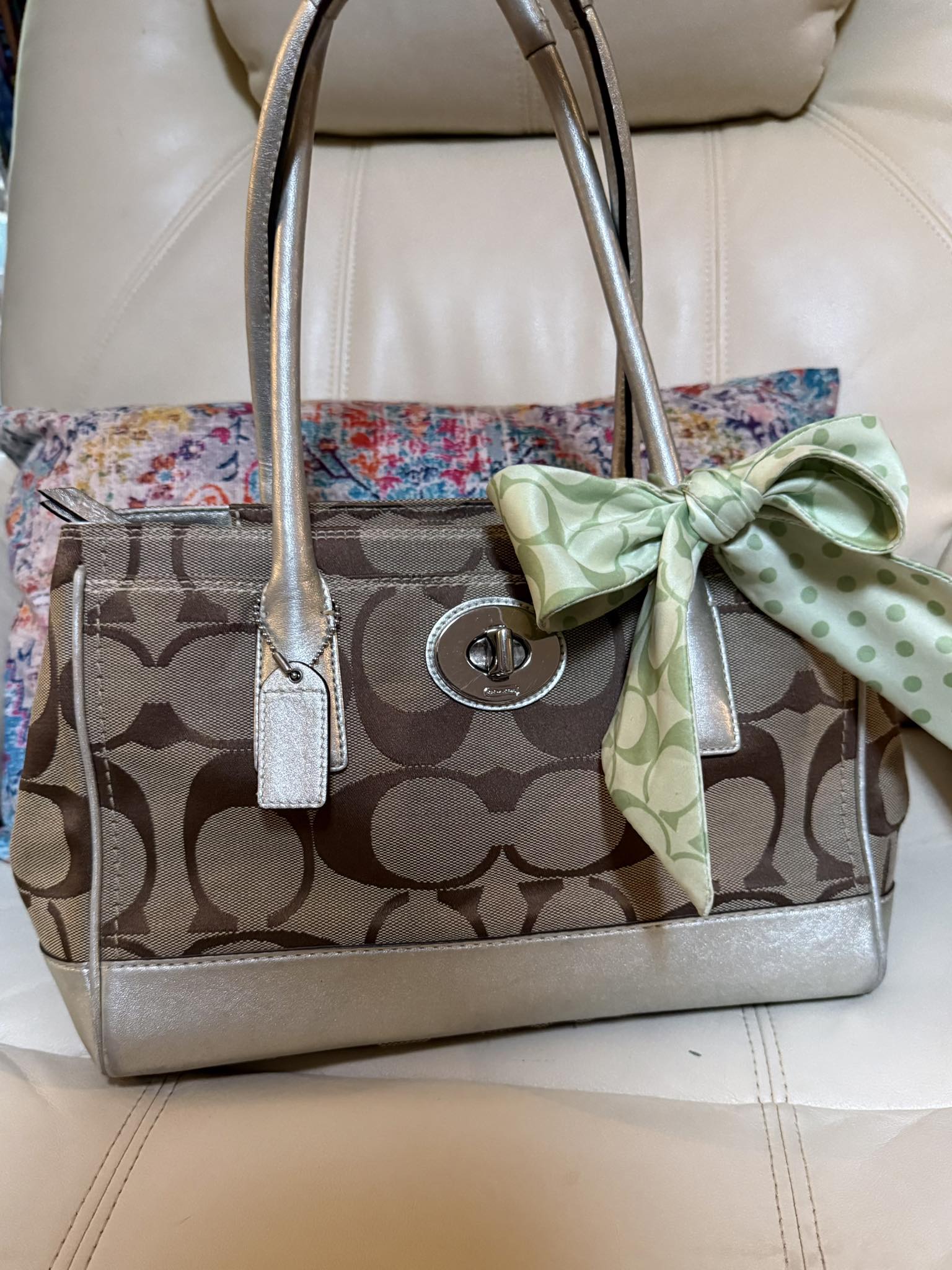 Looking for Coach Hampton Miranda satchel?