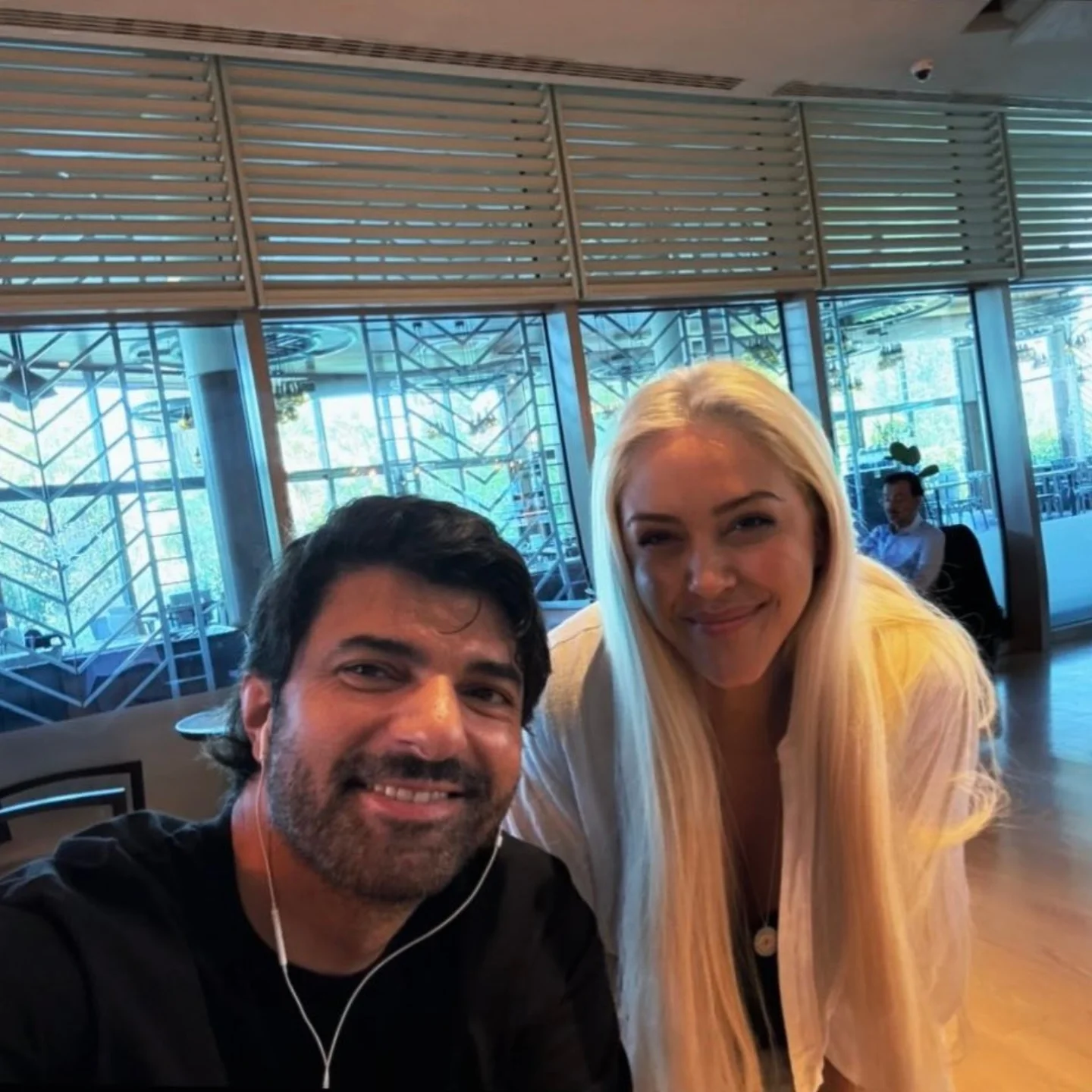 Yesenia Starks - Engin Akyürek behind the scenes of the... | Facebook