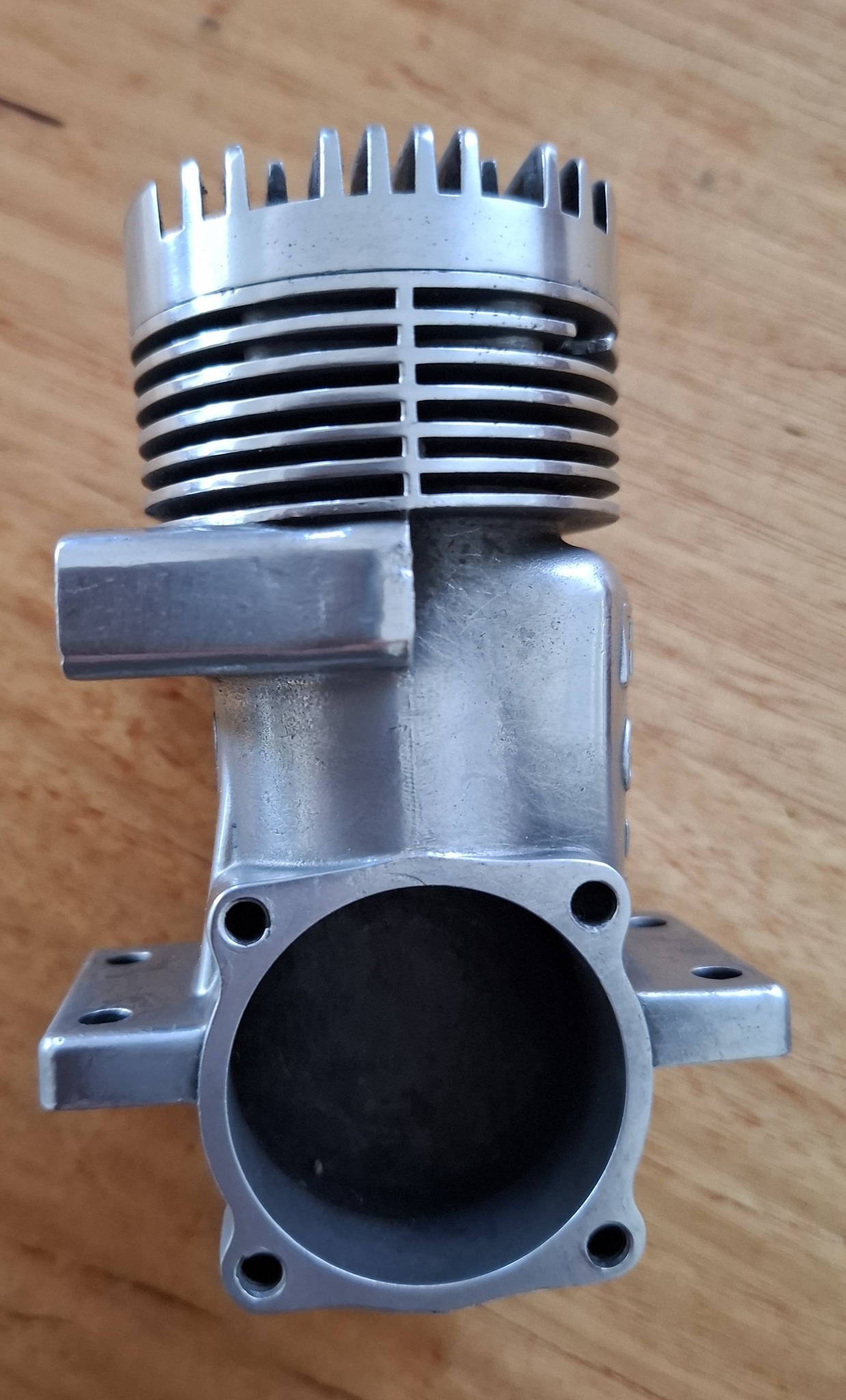 What is the nut size for Enya 60-III model 7033 engine?
