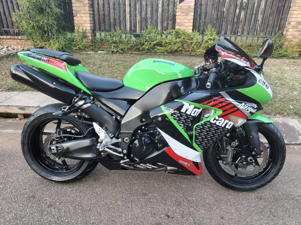 Stunning 2013 Kawasaki vulcan 2000 Voyager for sale. R95 000. 30