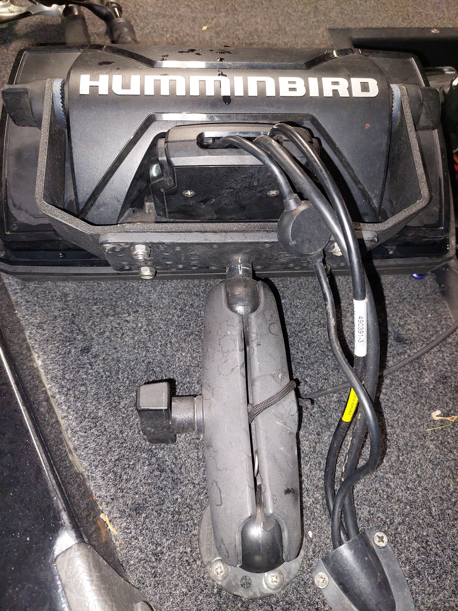 Humminbird 10 depth finder noisy mounts