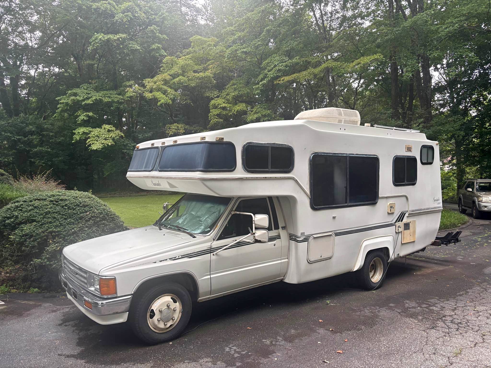 1987 Toyota 1-Ton sunrader - RVs & Campers - Mountain Park, Georgia ...