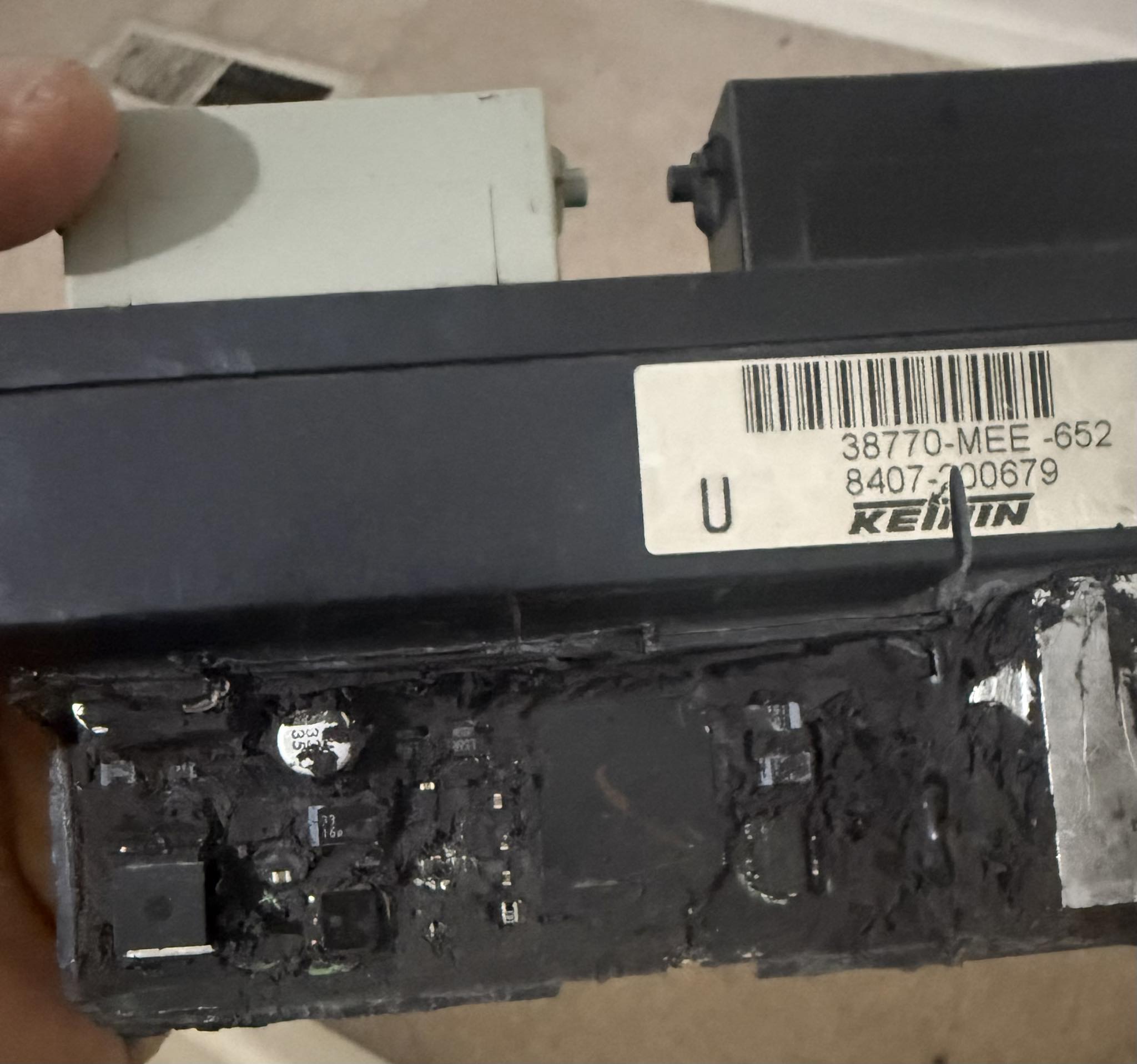 Why does Honda ECU K-line freeze on CBR250RR part number 38770-K64