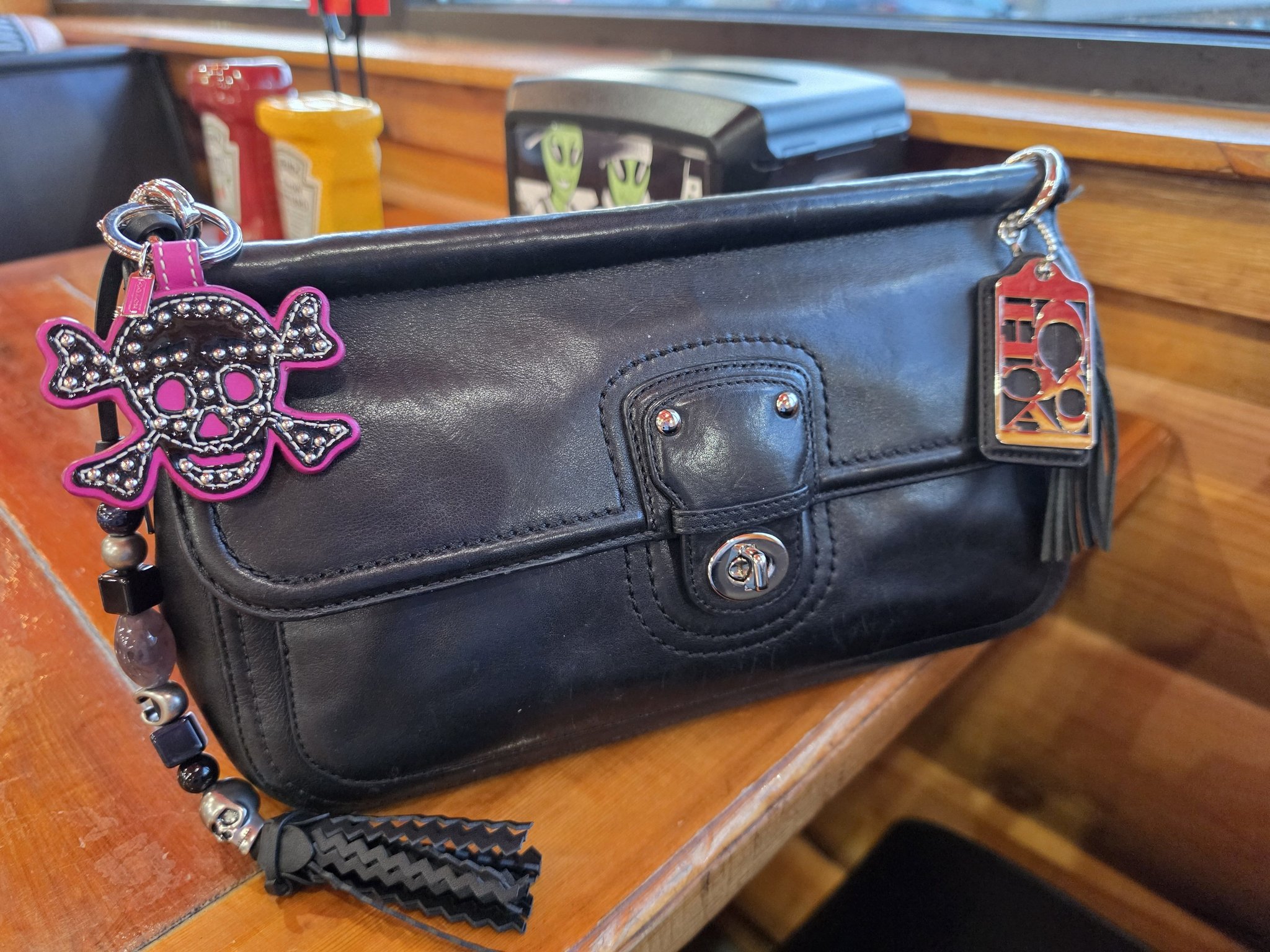 レディース vintage coach legacy CityWillis turnlock