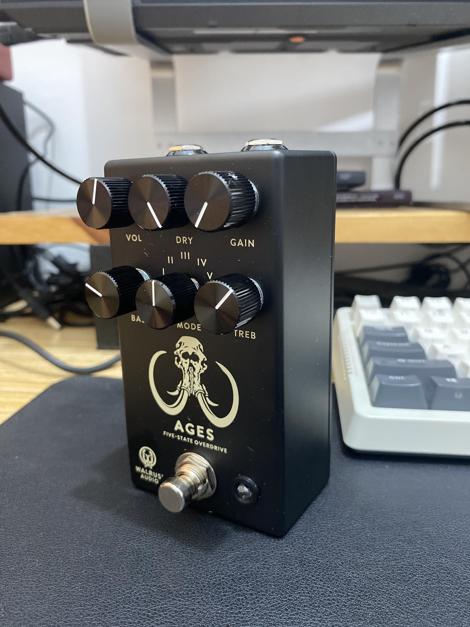 Walrus Audio Ages dirt pedal review?