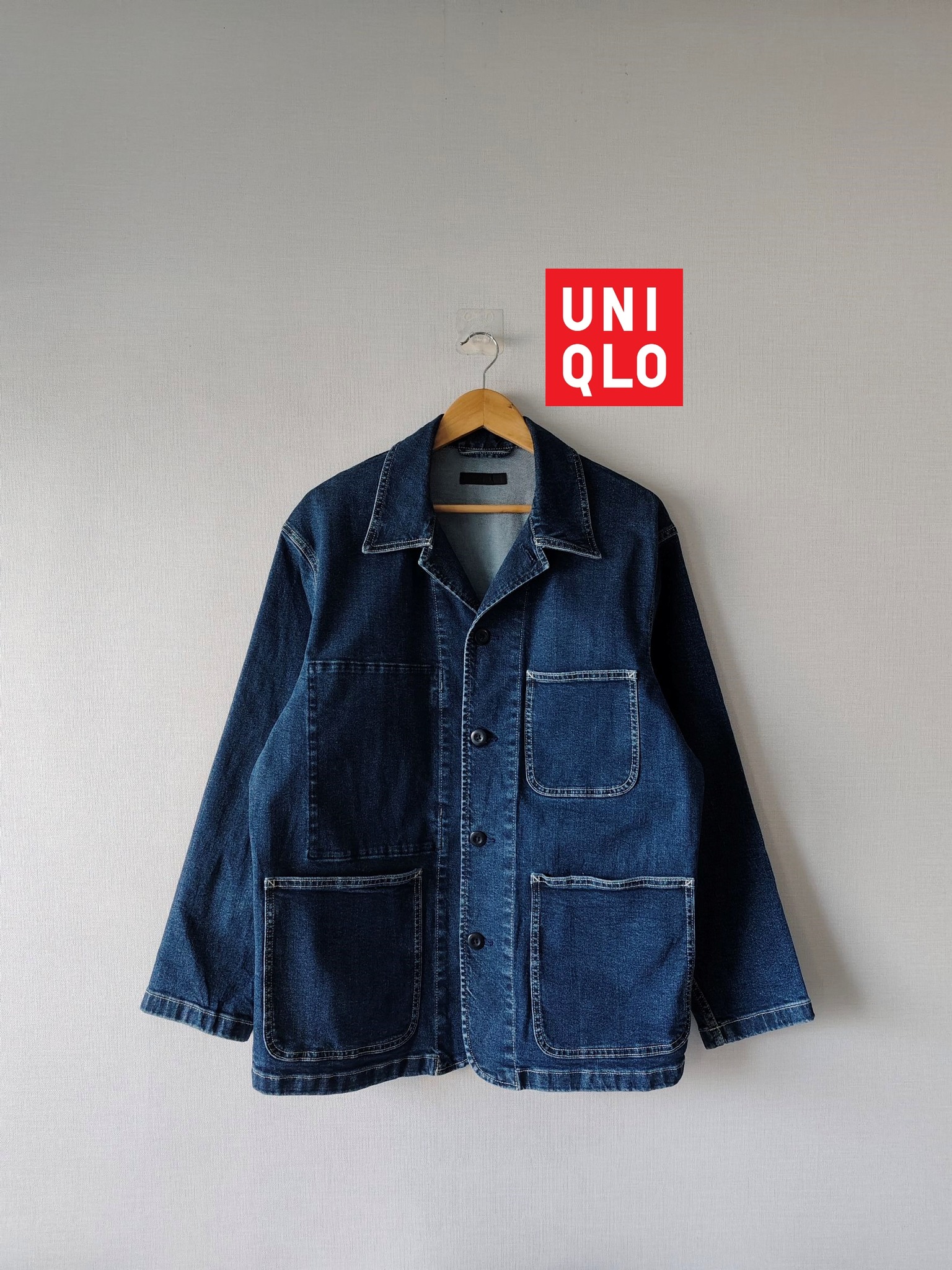 Uniqlo Denim 3 Pocket Jacket** UNI QLO IRN MOROMIN MO ROMING rT