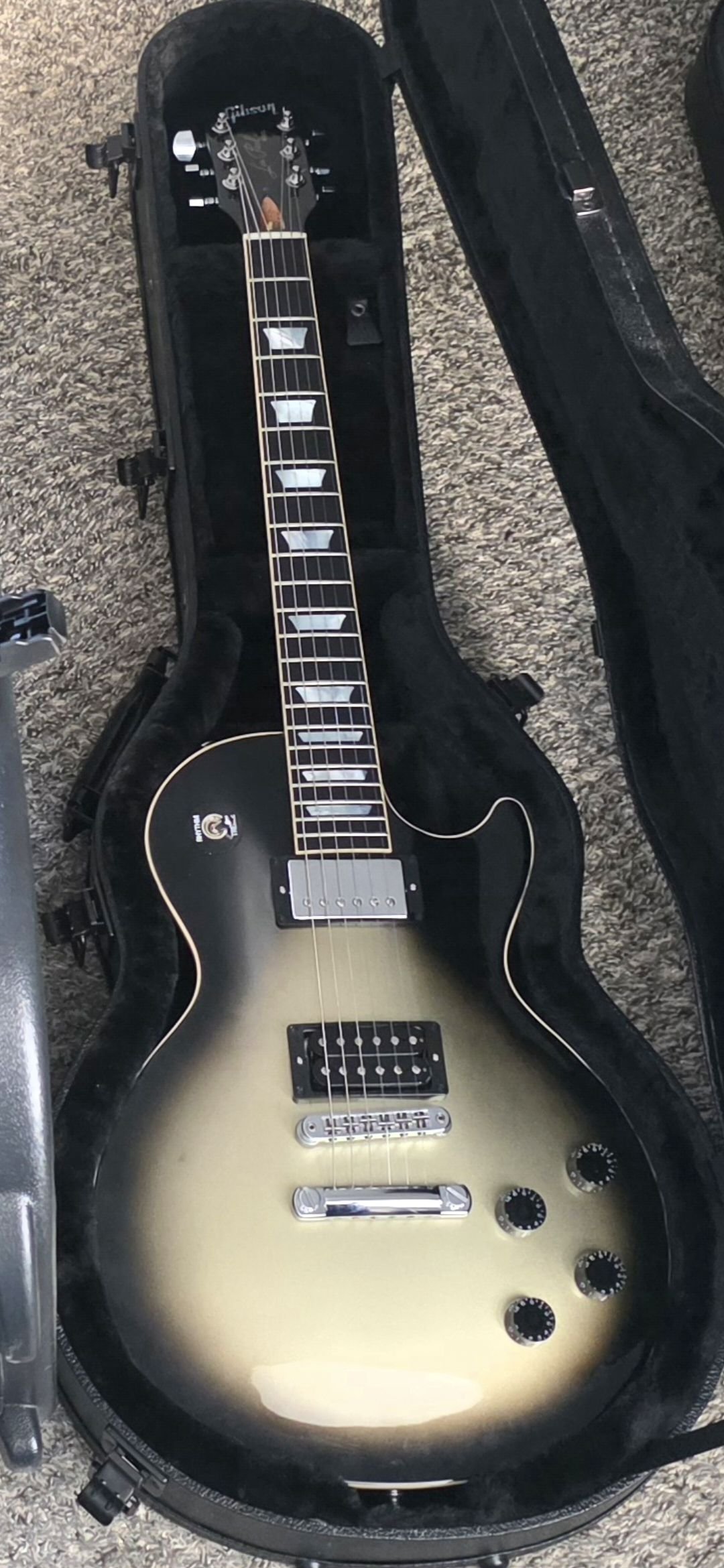 Here is my 2024 gibson adam jones les paul standard 🤘🏻