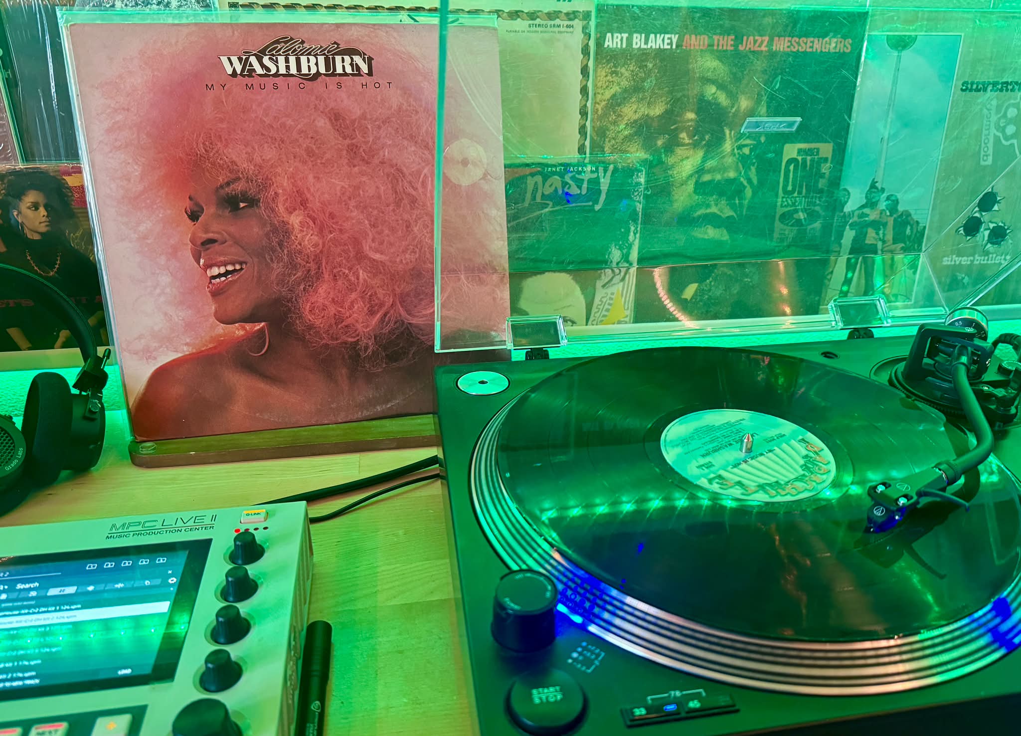Now spinning Lalomie Washburn's My Music Is Hot album