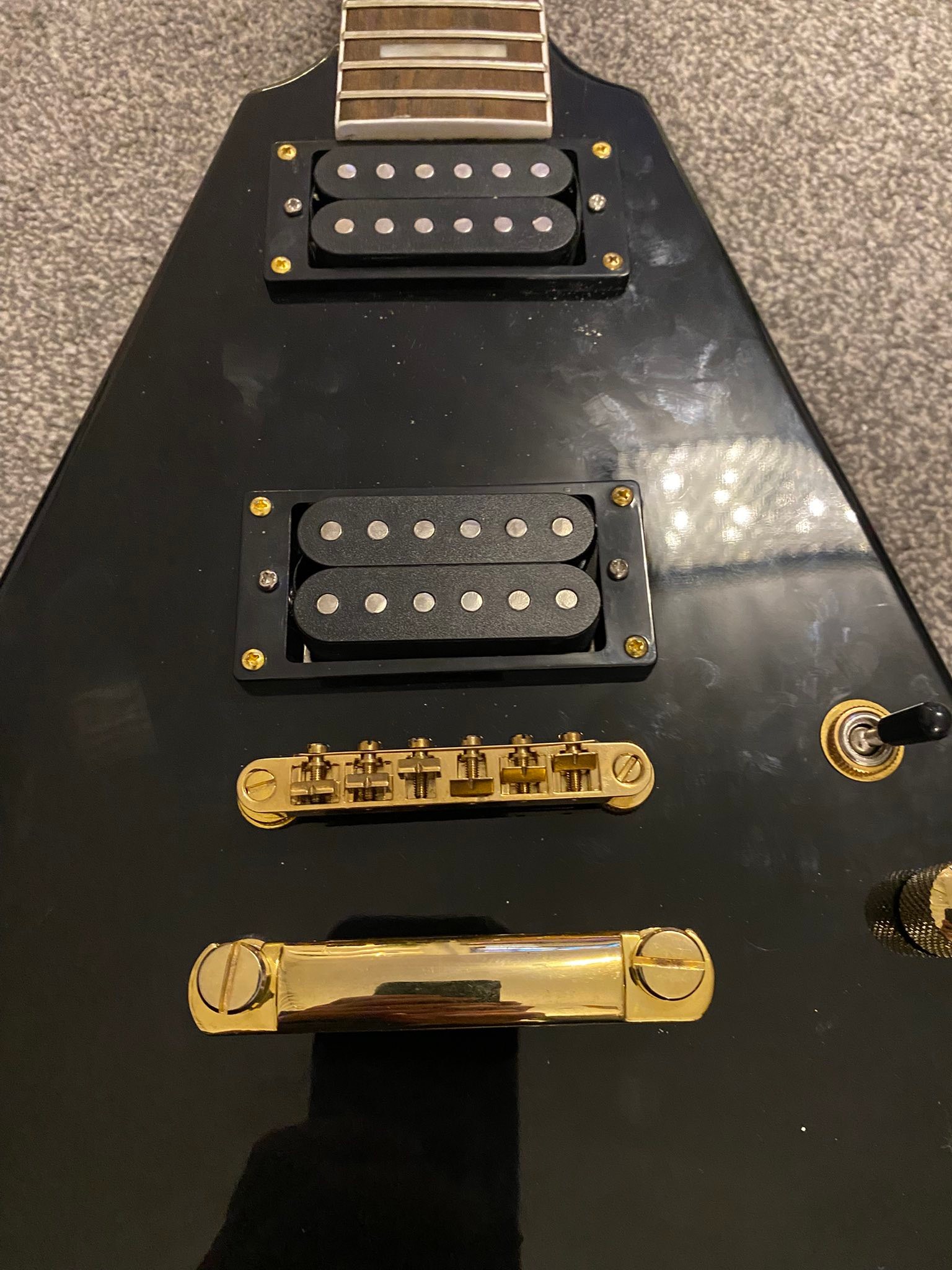 Revamping a Fazley V guitar into a Michael Schenker Flying V tribute