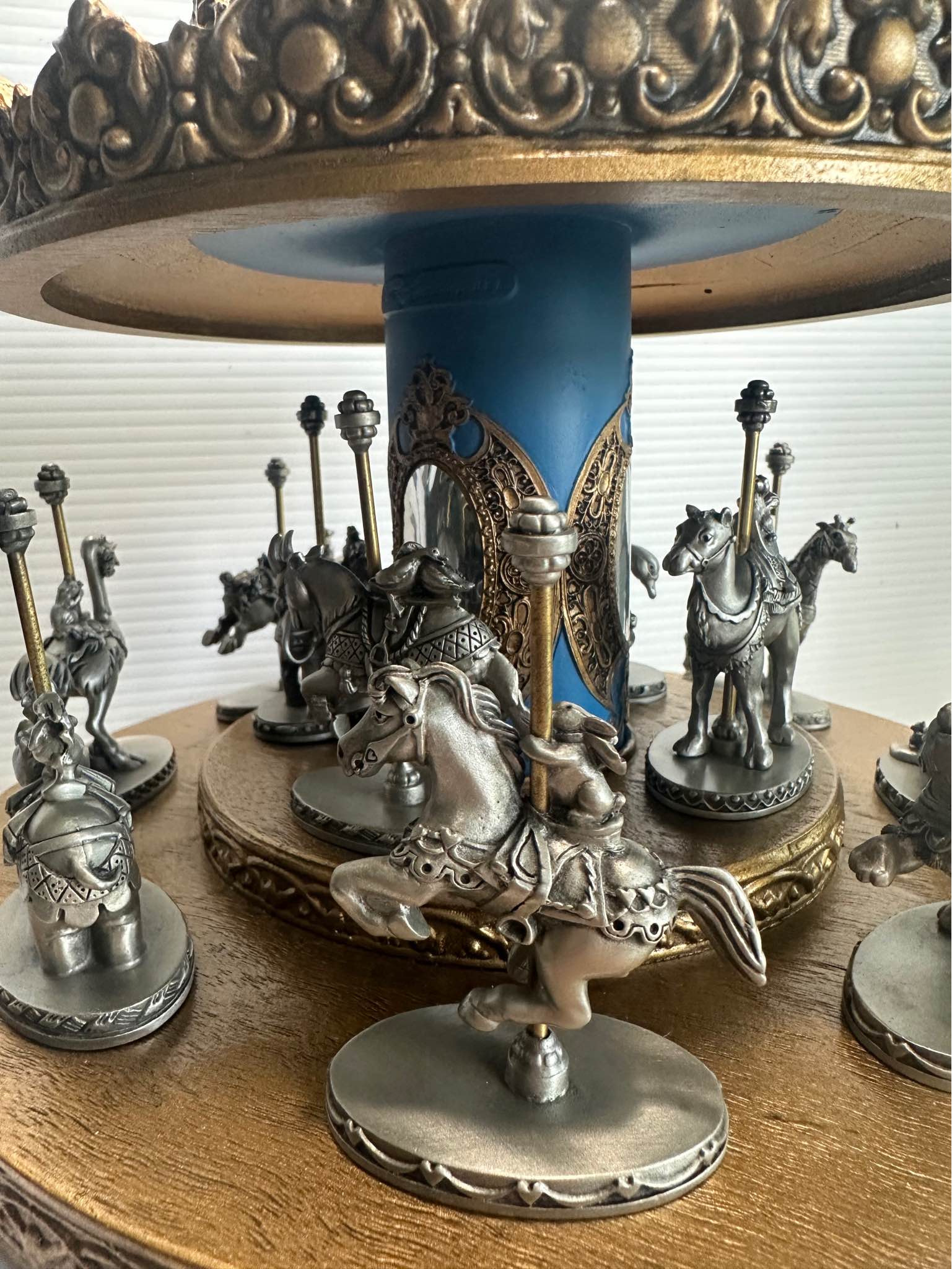 Vintage 1984 Hudson Fine Pewter carousel collection includes
