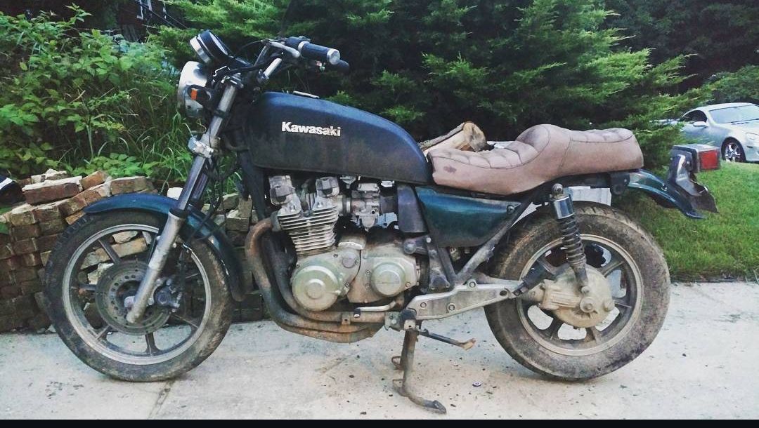 Kawasaki KV75. DOES NOT Run. Great compression. Located near