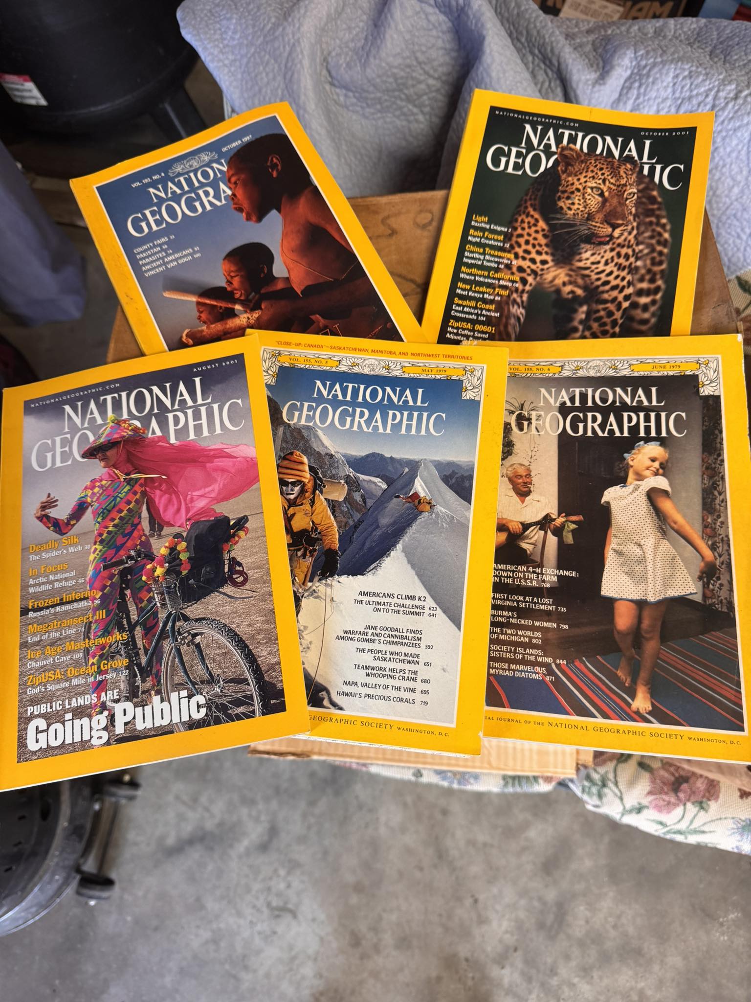 Collecting vintage National Geographic magazines from 70s and earlier