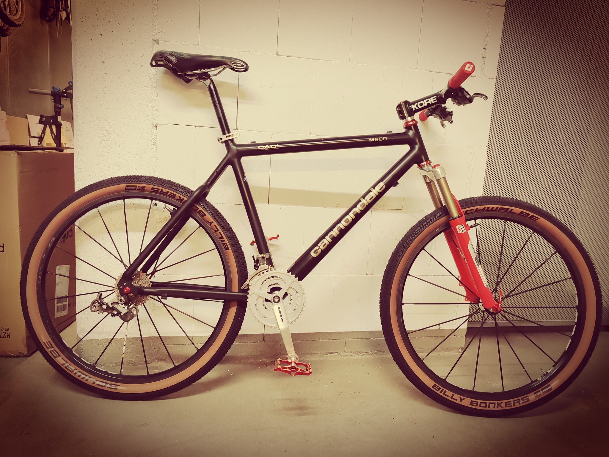Restored 1996 Cannondale M900 with Shimano DX groupset