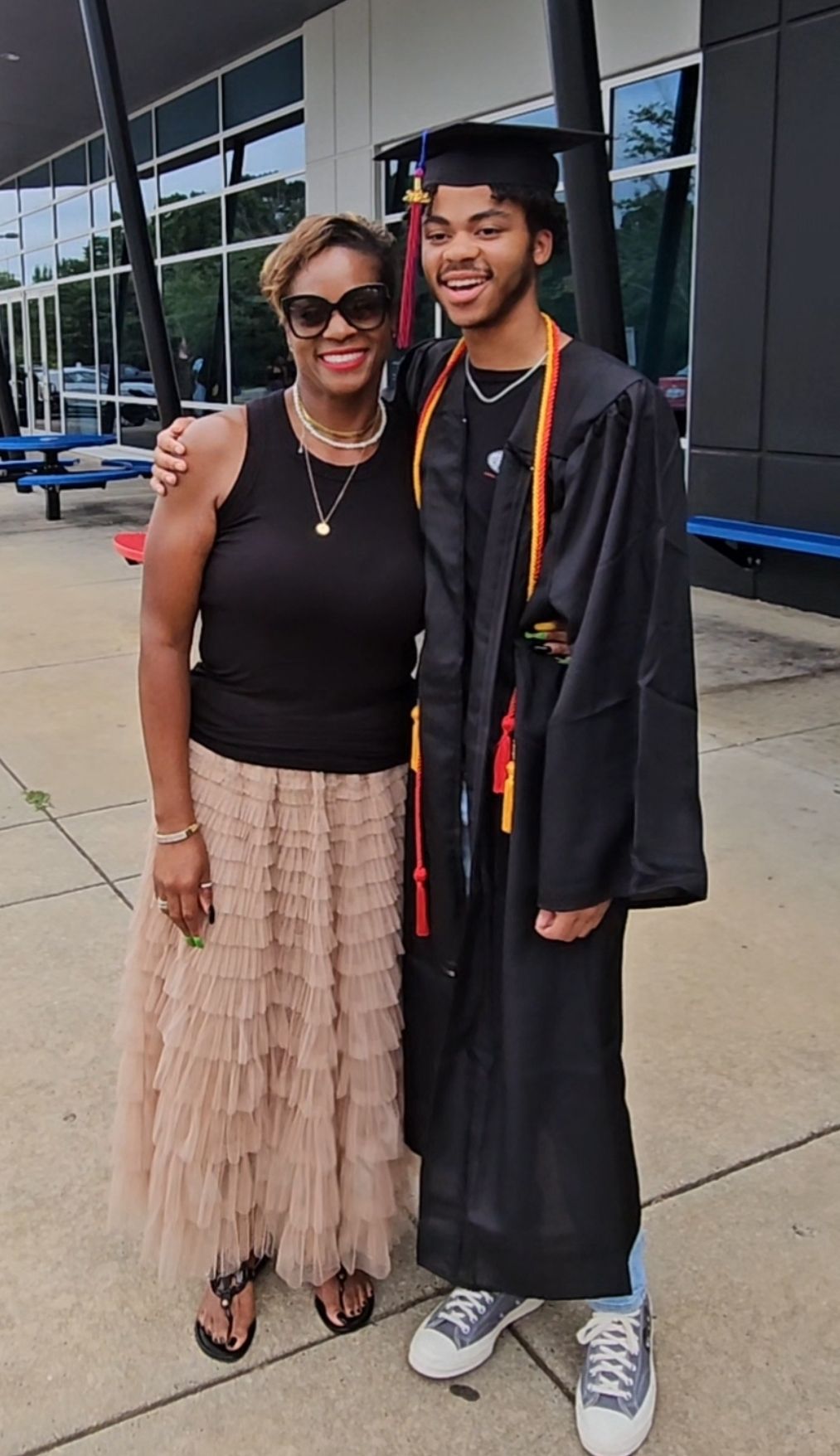 🎓 Big congrats to all the... - Universal Technical Institute | Facebook