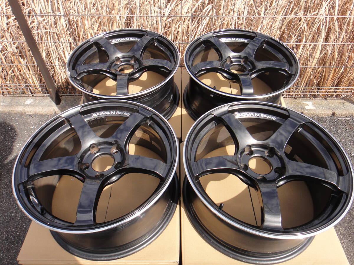 John - YOKOHAMA ADVAN Racing TC4 [18x8.5j 5/114.3 +45 Color: Black 