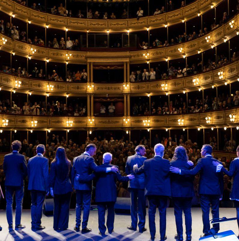 Nelson Pino - Noche de Baar FunFun con mi hijo mayor y mi... | Facebook