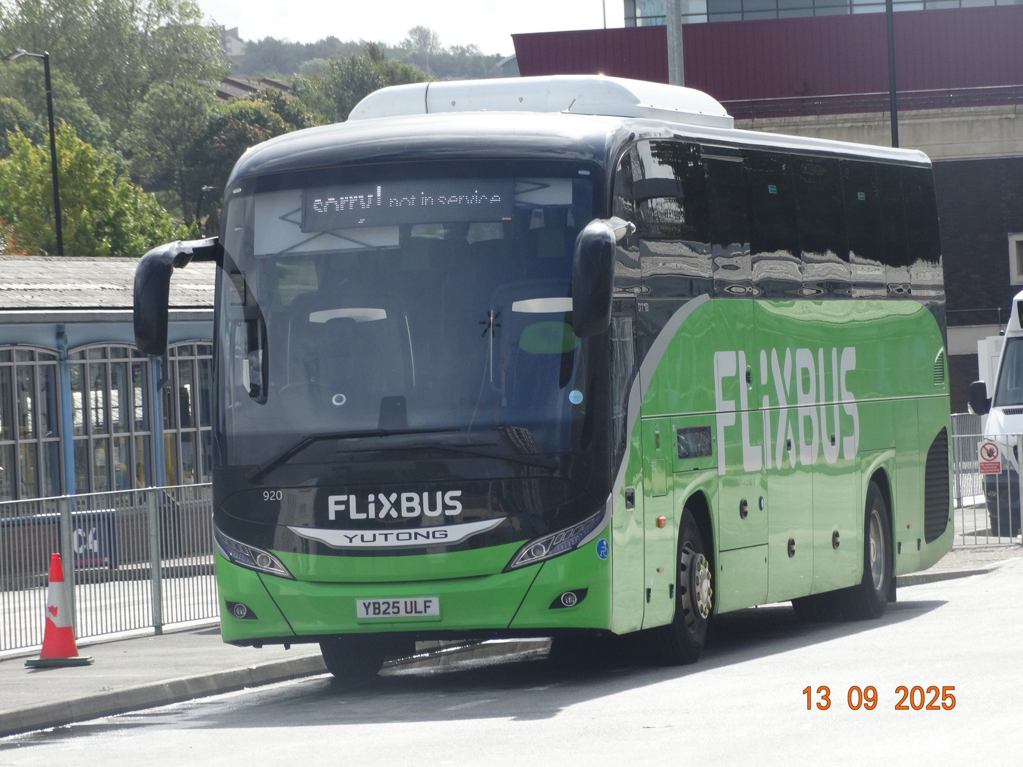 Friends of Buses and Coaches | TM Travel - 920 - Yutong GT12 - YB25 ULF ...