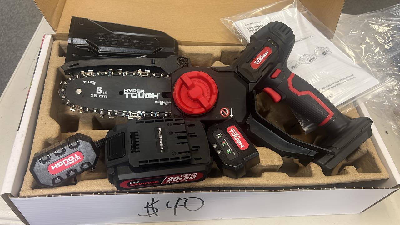 Hyper Tough HT13-401-003-03 20V 6" Mini Chainsaw Kit - With Battery & Charger (Open Box)
