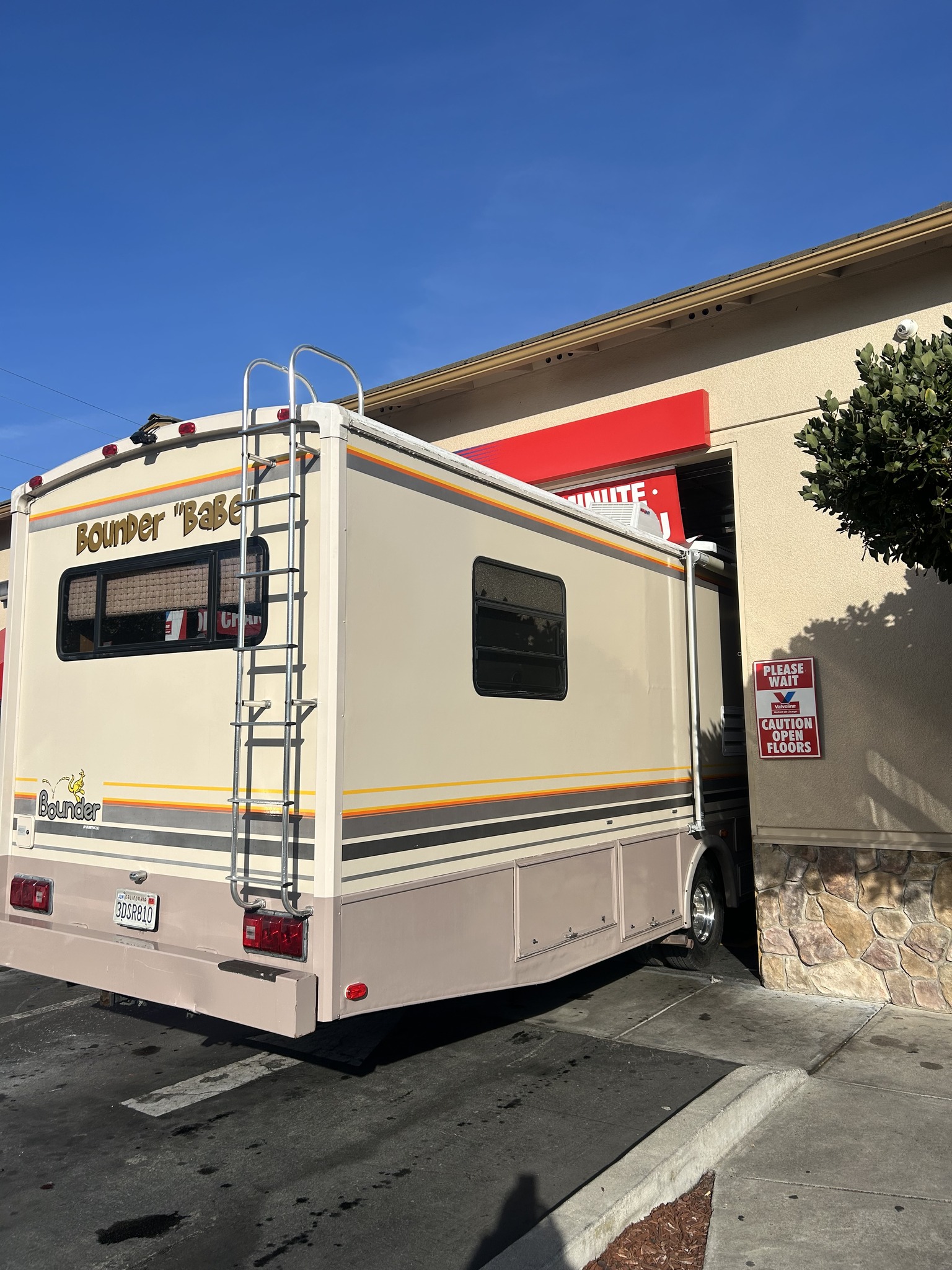 Fleetwood Bounder Motorhome Owners Rev Group | Got the old girl a ...