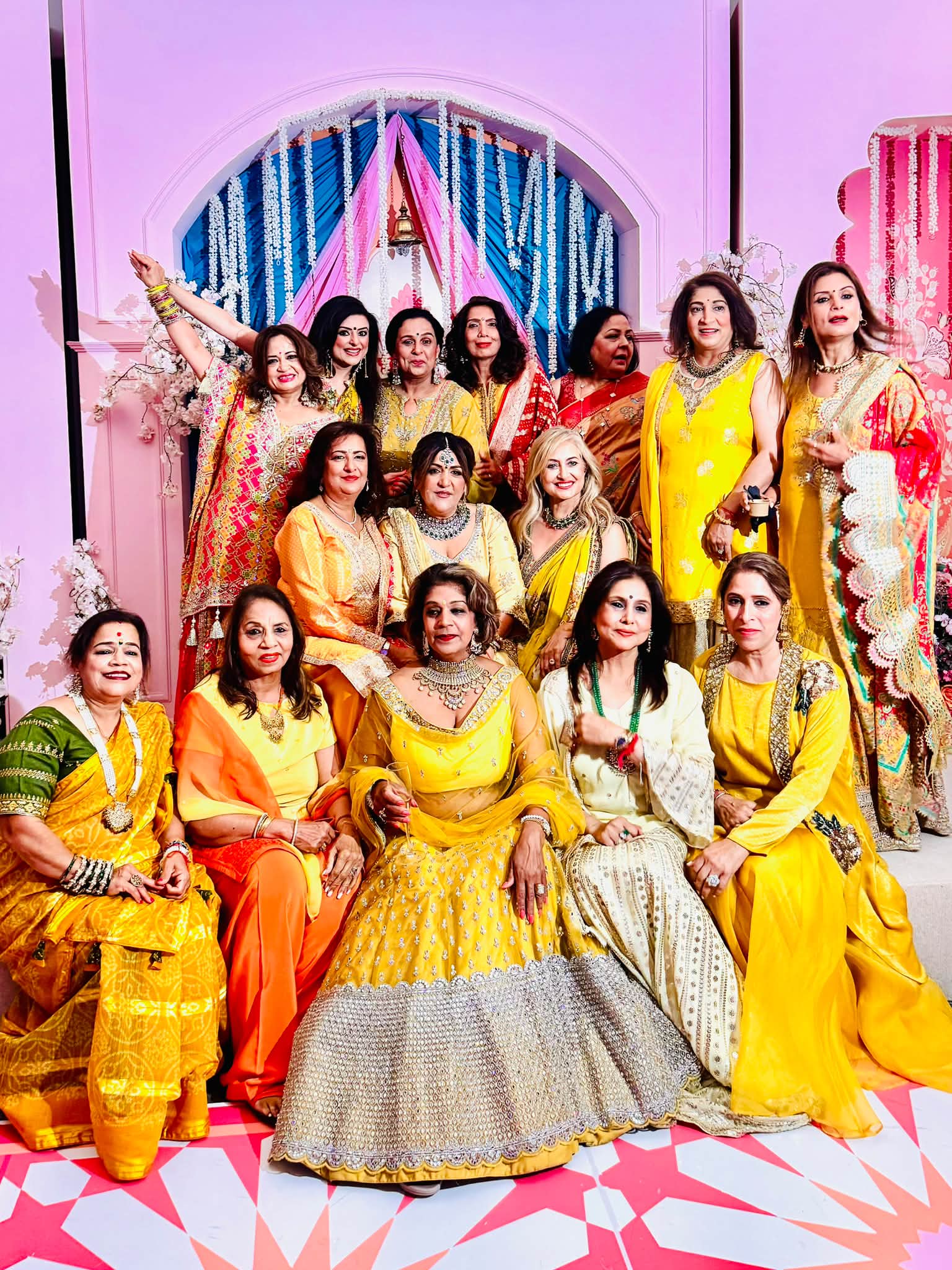 jago dress for ladies What a beautiful evening celebrating Kaianne & Rohit at their Ladies' & Sangeet 💛✨ A night filled with vibrant colours, music, laughter, dancing and all the warmth of a Punjabi celebration YGroup_selma-off