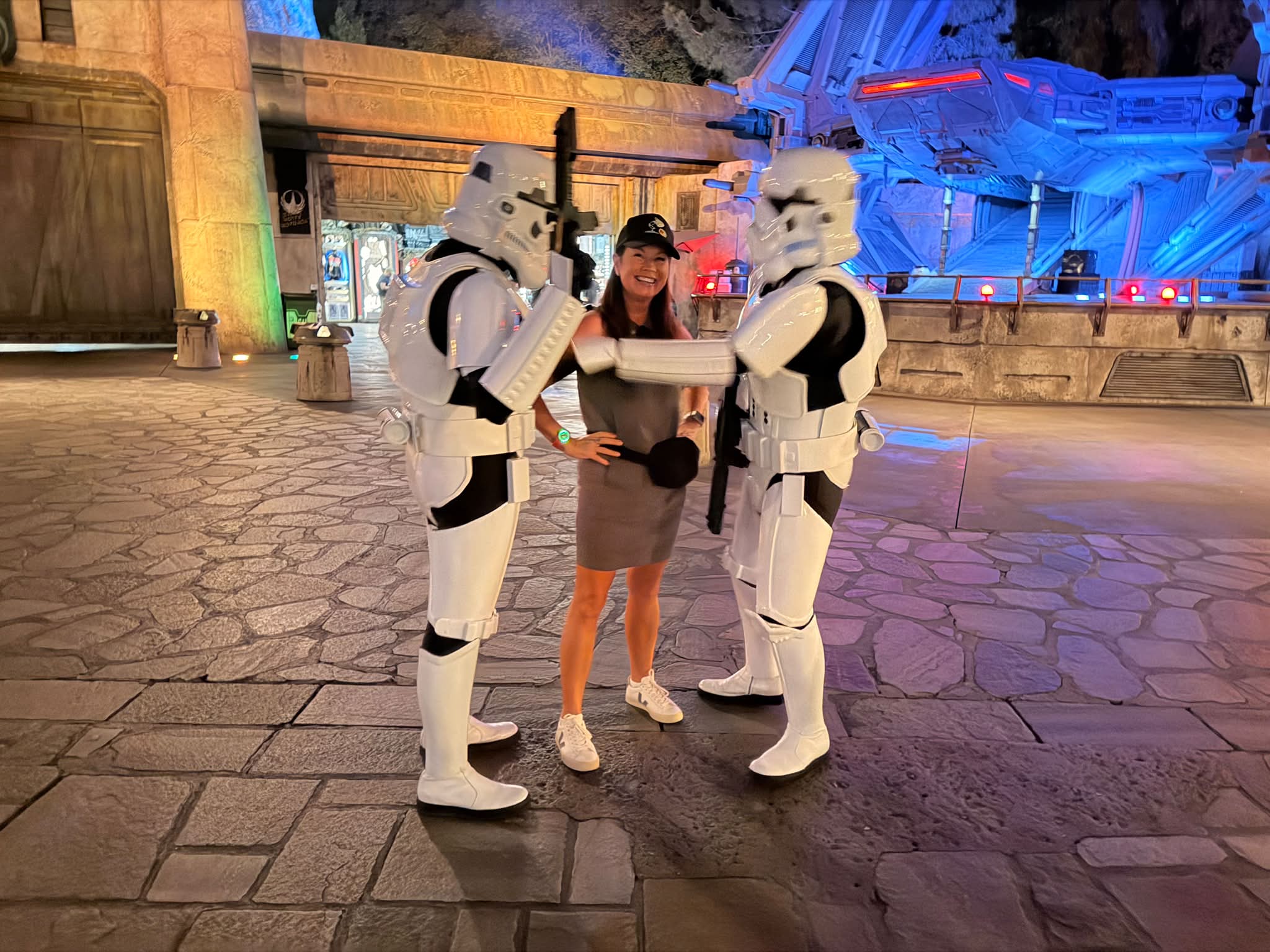 Look at these two trying to get me to the Dark Side😫🎢🩵