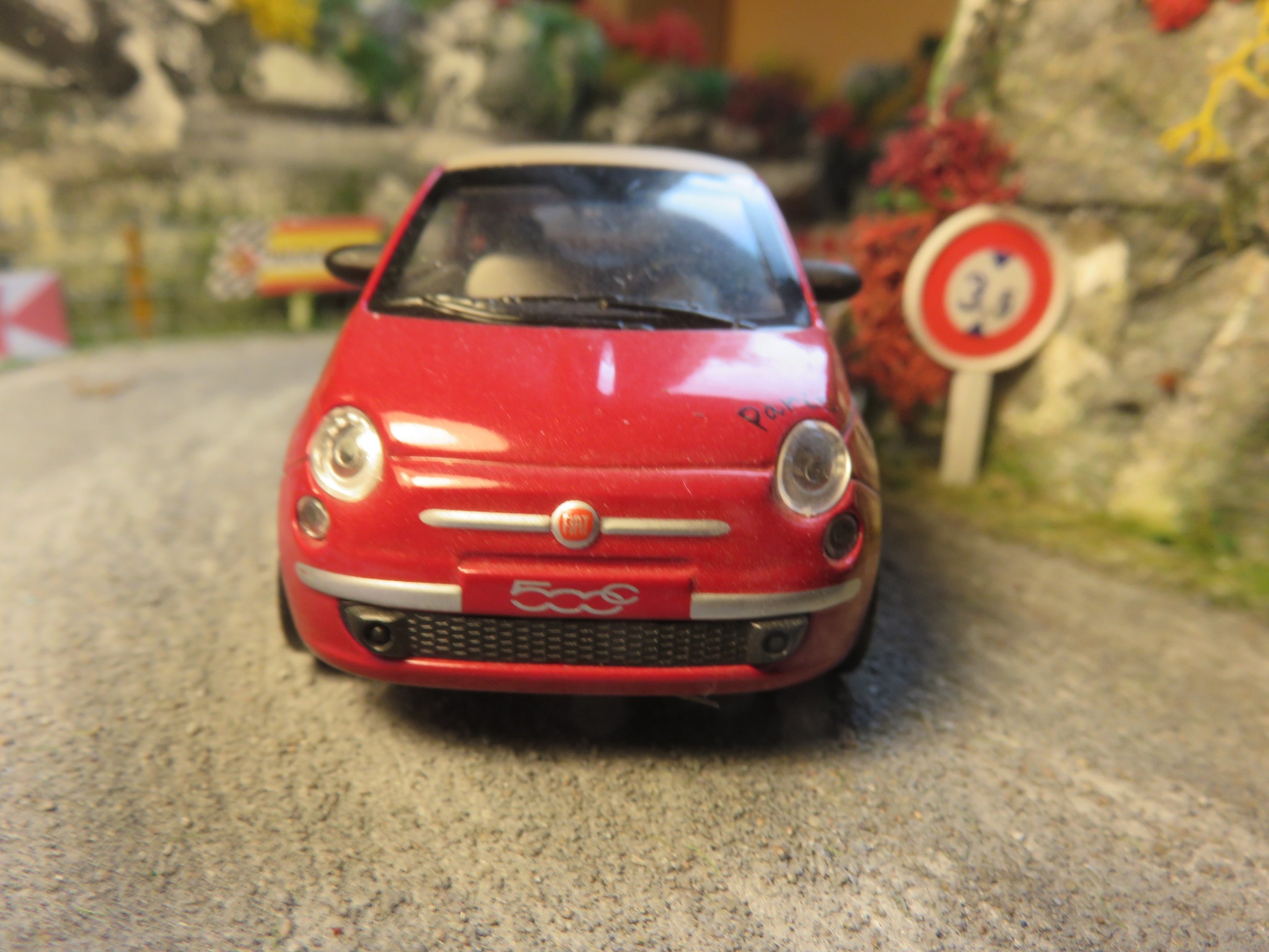 1:18 Fiat 500 Lounge 2007, white pearl - Norev Full review