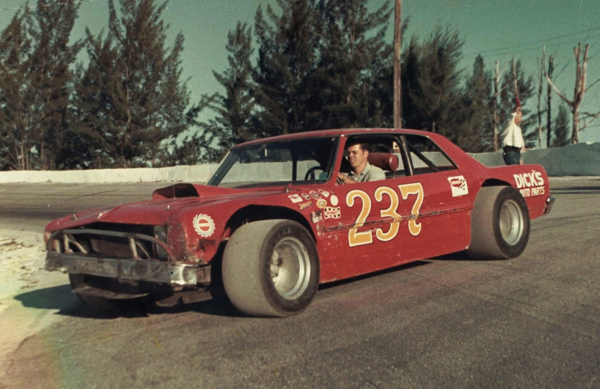 RACING MEMORY LANE 🏁With Mike Howell | Racing Memory Lane and Mike ...