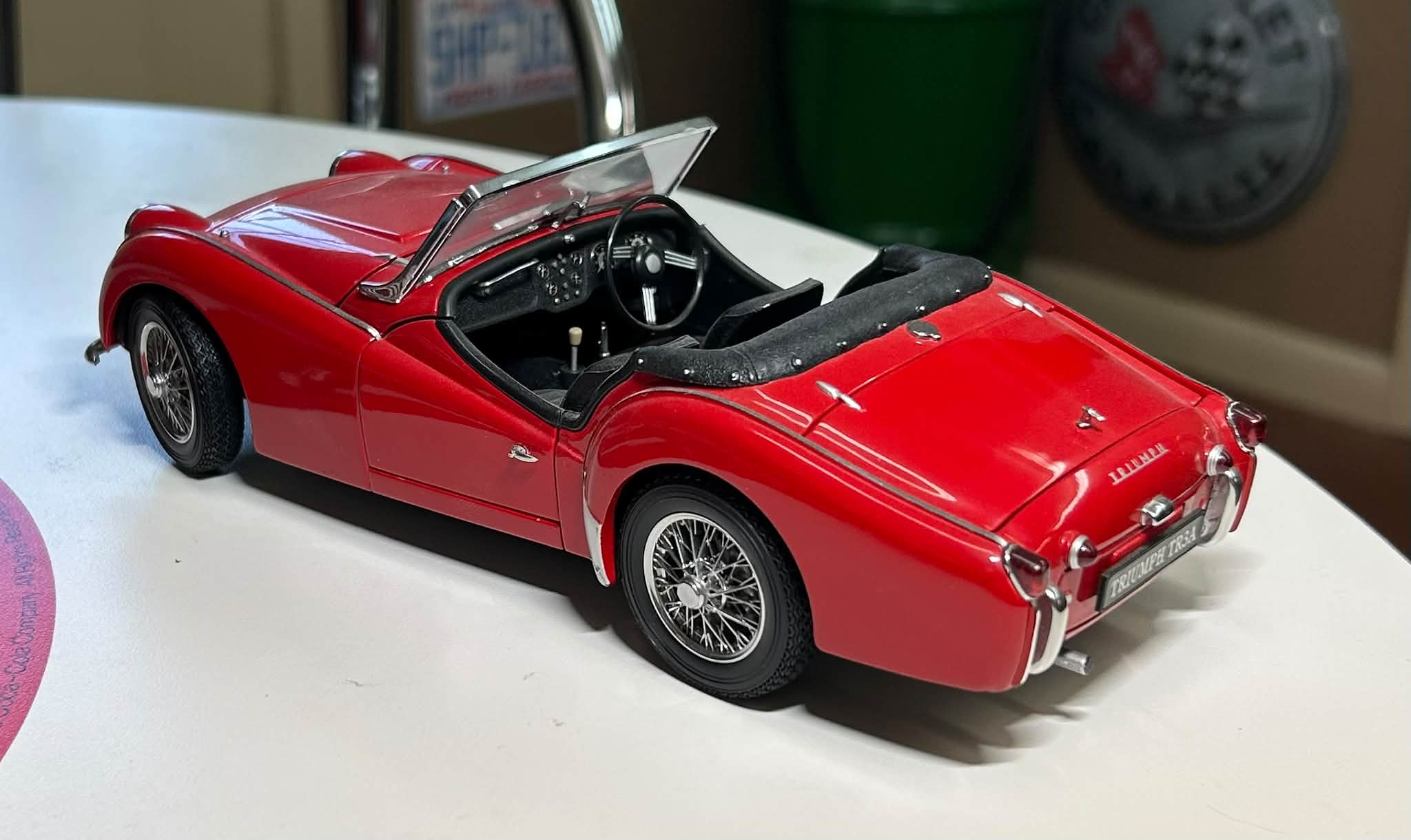 Kyosho TR3A. Nice model. I like their quality.