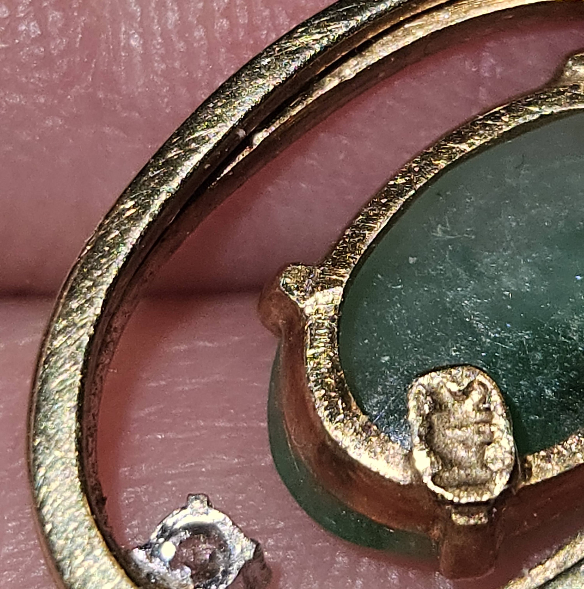 What is this 14k gold marked 585 jewelry?
