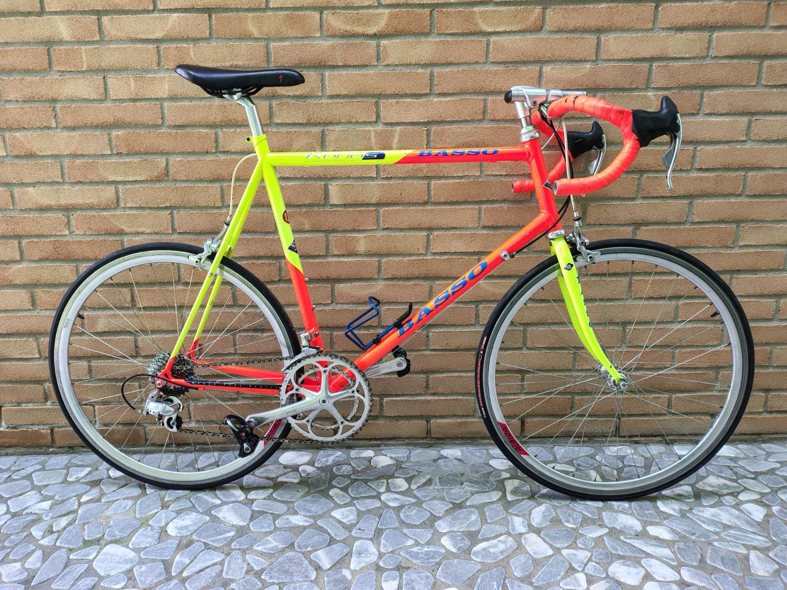 Basso Konos with Campagnolo Chorus parts found cheap