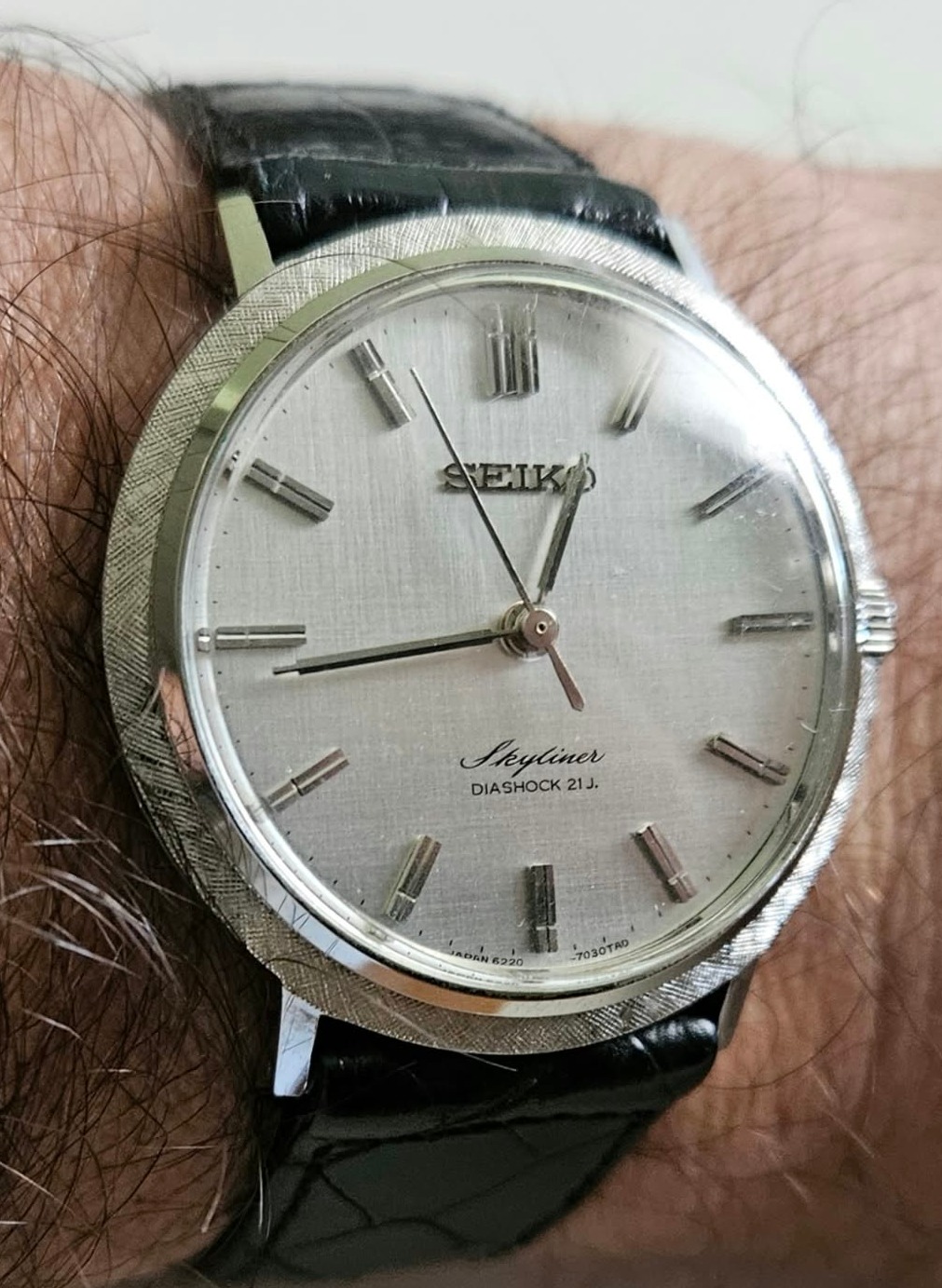 Seiko Skyliner from 1965, stunning Palladium plated Bezel, cross