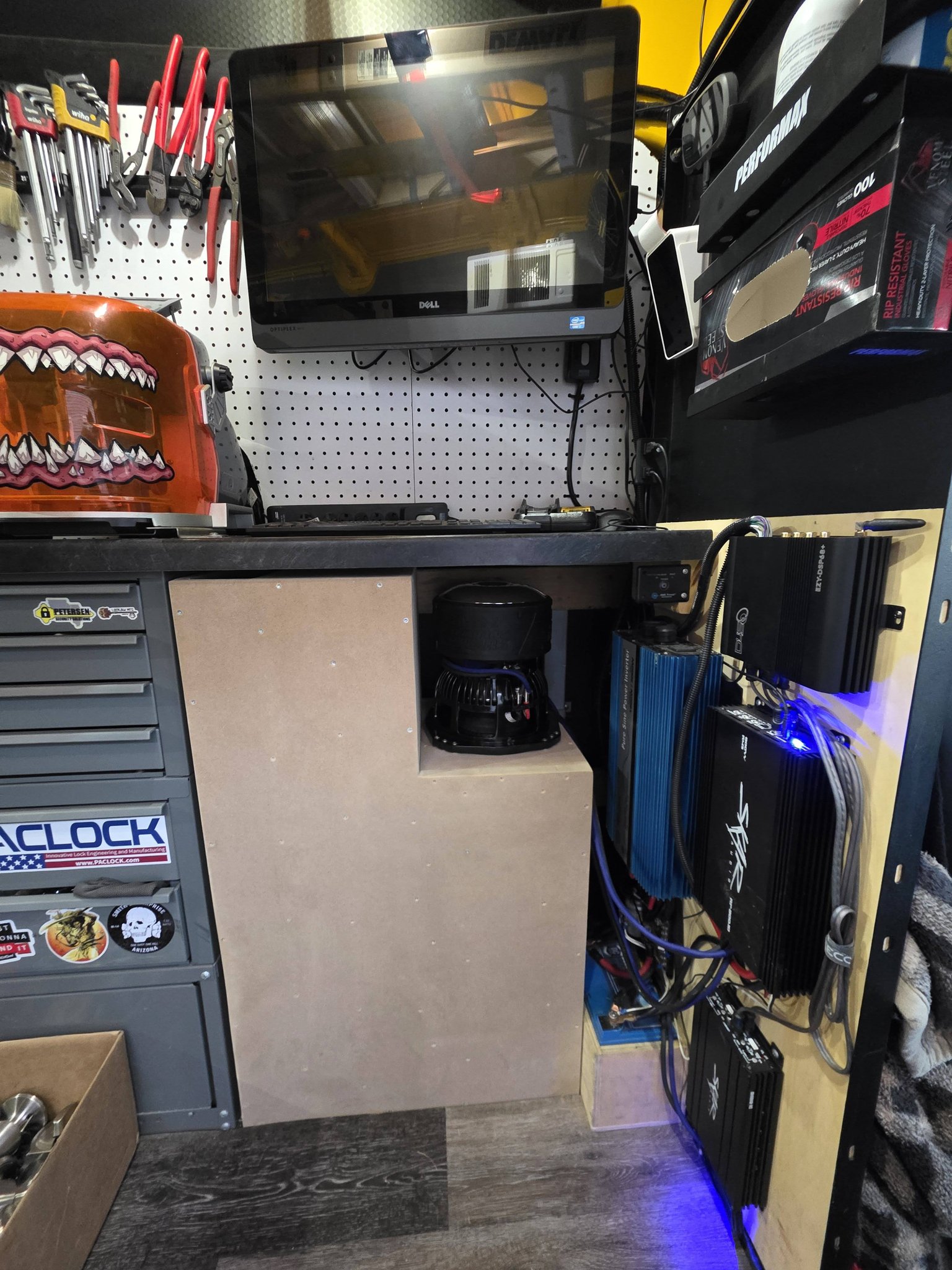 Tuning a z8 subwoofer in a van