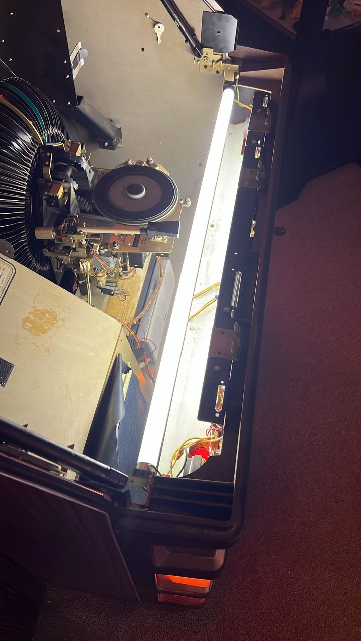 ROWE Jukebox Enthusiasts | Hello, new to owning an R92 | Facebook