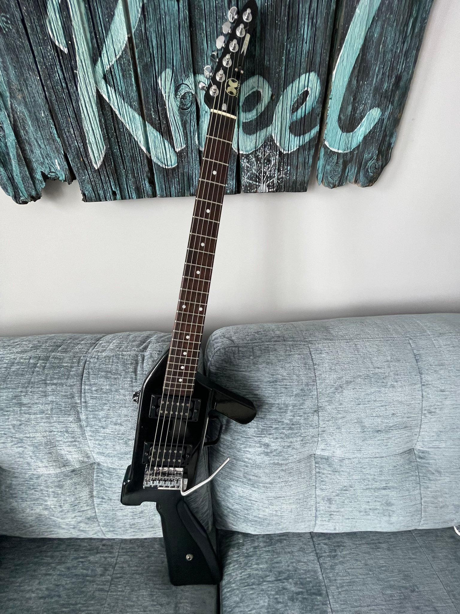 1984 hondo m-16sab guitar description