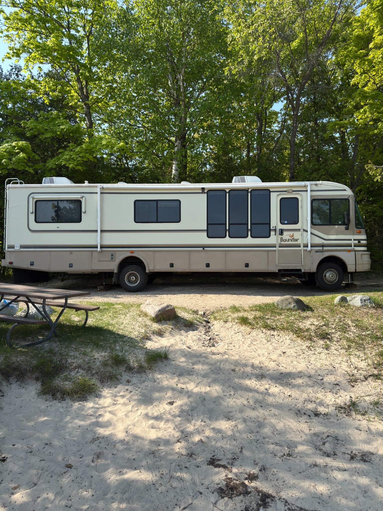 1996 Fleetwood Bounder - RVs & Campers - Parchment, Michigan | Facebook ...