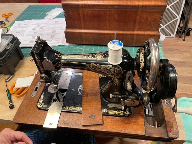 Hi there, I've recently purchased this lovely Harris Family No.2